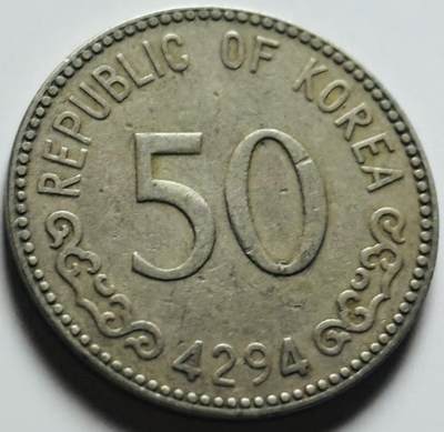 文馨钱币收藏第 284 场，【 长期接收代拍品】老藏家拍品南朝鲜李承晚时期货币，泰国大型纪念币，土耳其各时期及各国套币场 - 少见 1961 年南朝鲜李承晚时期 4294 龟船 50 元