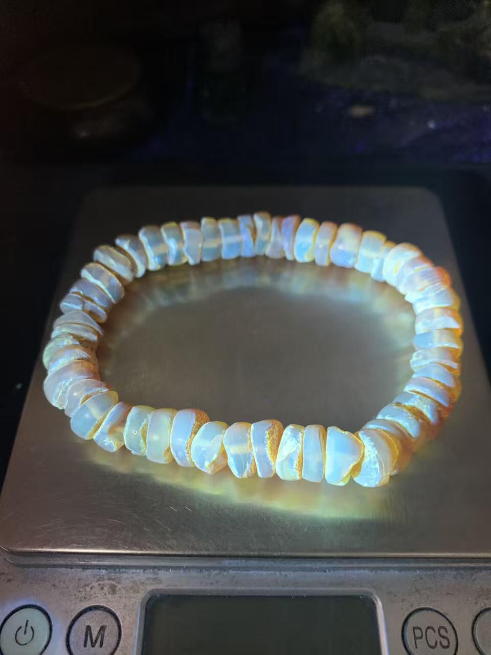 天然原矿俄料蜜蜡原皮随形手串1条！