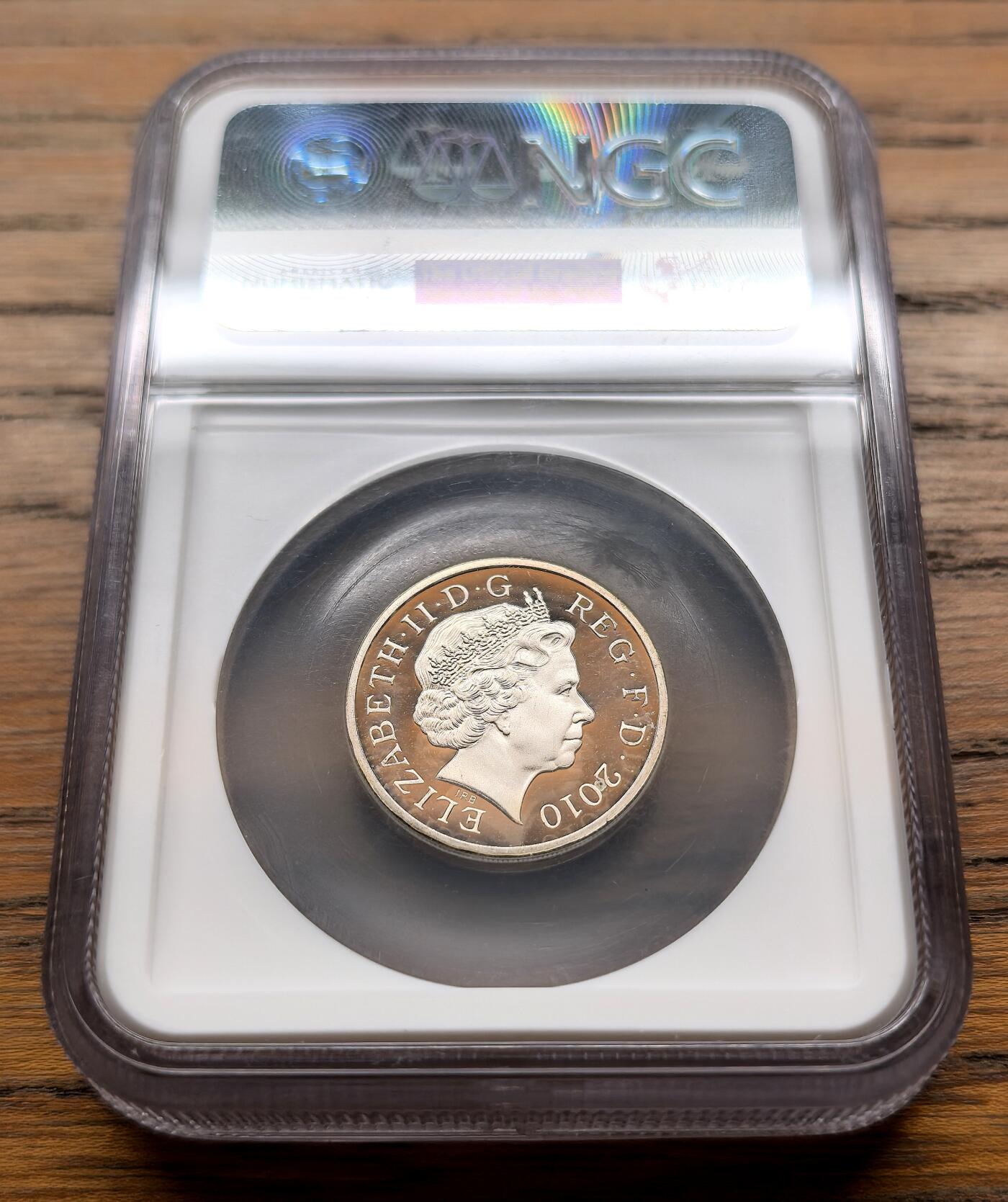 纫秋兰以为佩·凡希社微拍感恩专场 2010英国贝尔法斯特1镑加厚银币NGC-PF69UC