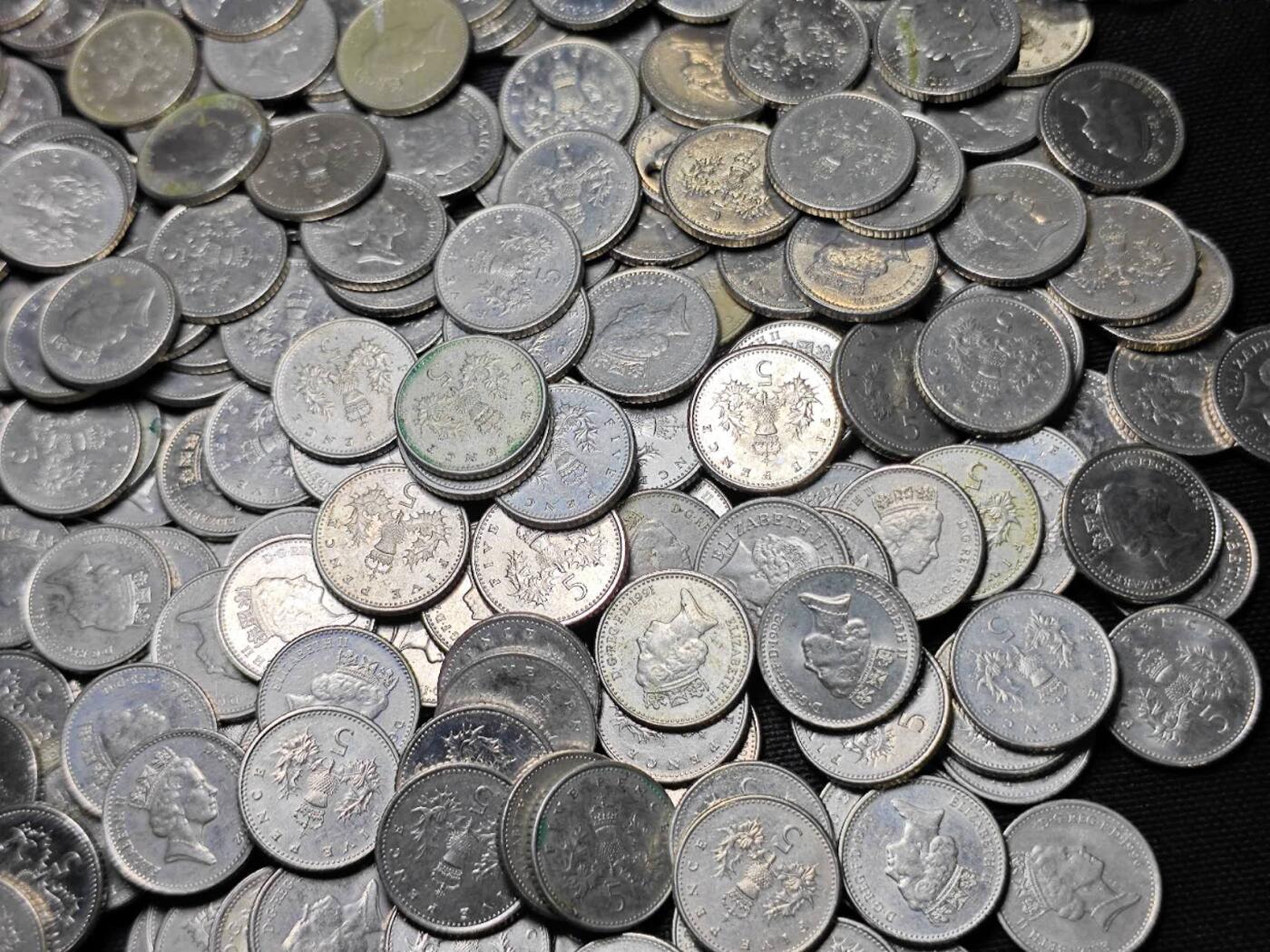 KK钱币收藏小铺 （套币 好品/批量散币 银币）专场  2月预留时间 周末发货  英国5便士401枚 面值20.05镑