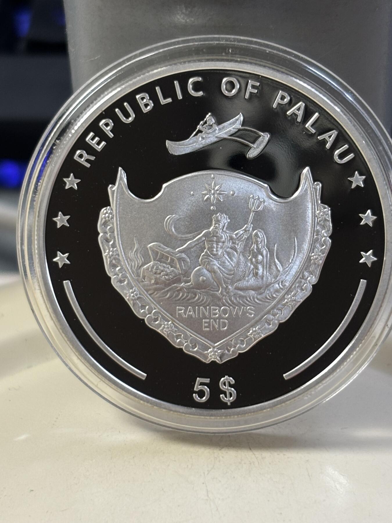 第183期拍卖 帕劳2013年考拉镶嵌实体瑞士刺绣针织纪念银币带证书，925银，25克，发行2013枚，有氧化