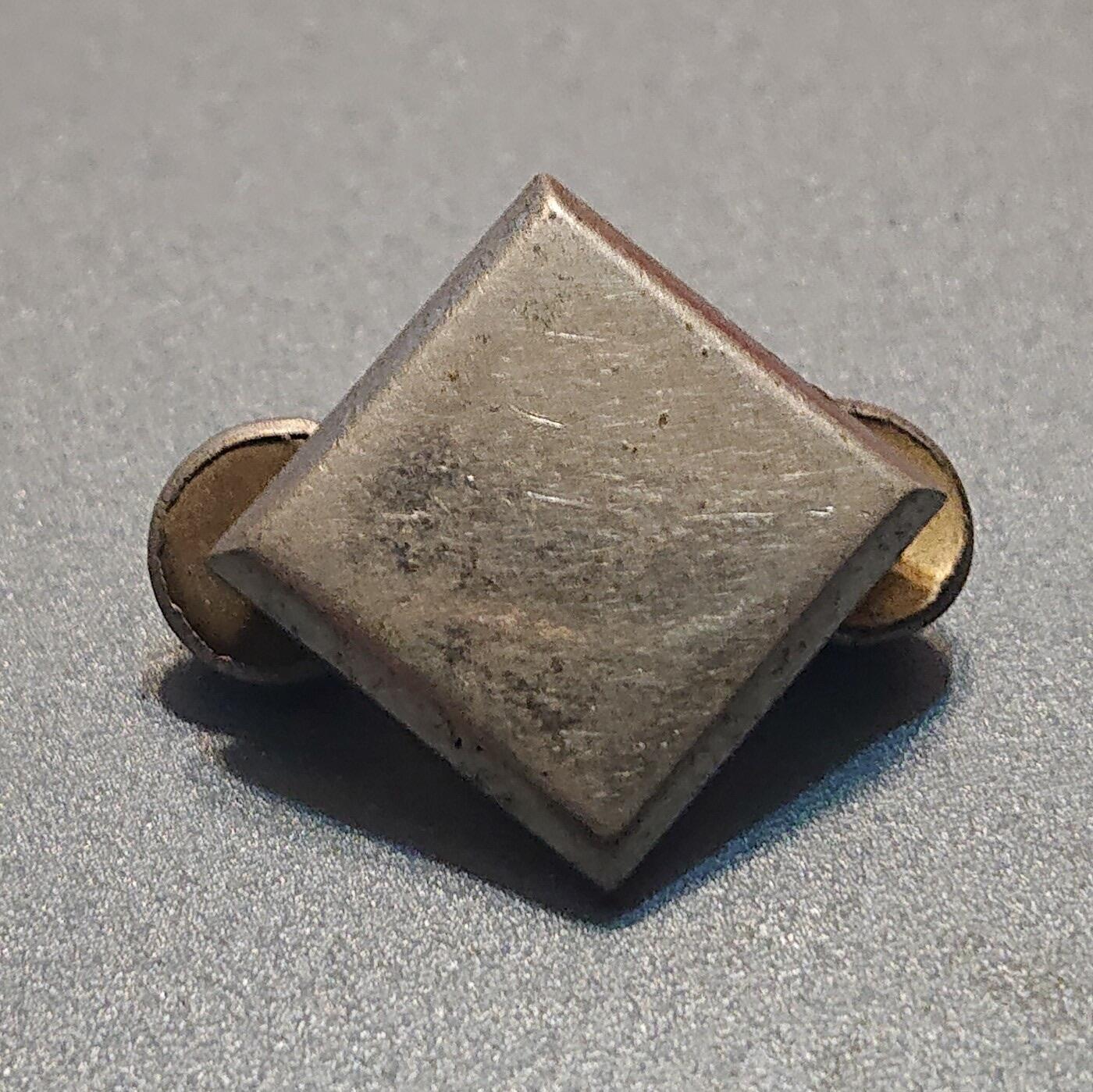 【第貳場】近代勋奖章徽章服饰杂项专场 民国 中美公司制—军官兵科识别章