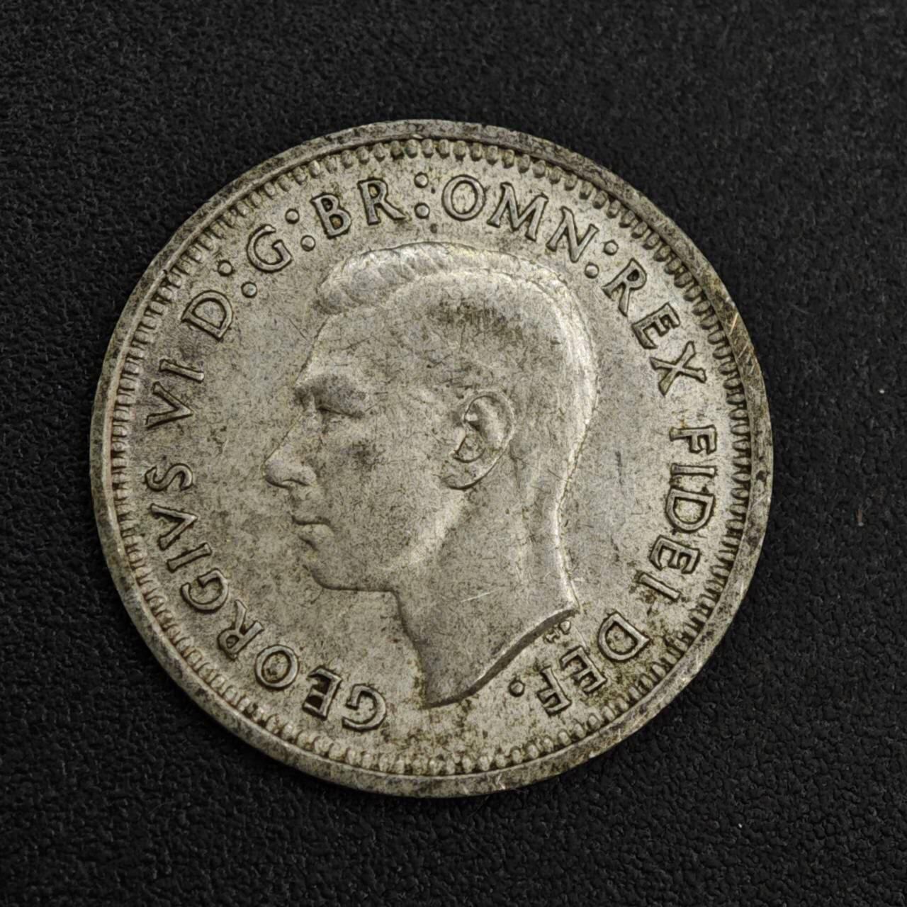 【淘币小摊】限时拍第八百一十二拍  小银币场  满百包邮可预留两周  周一统一发货  澳大利亚1951年乔治六世3便士银币