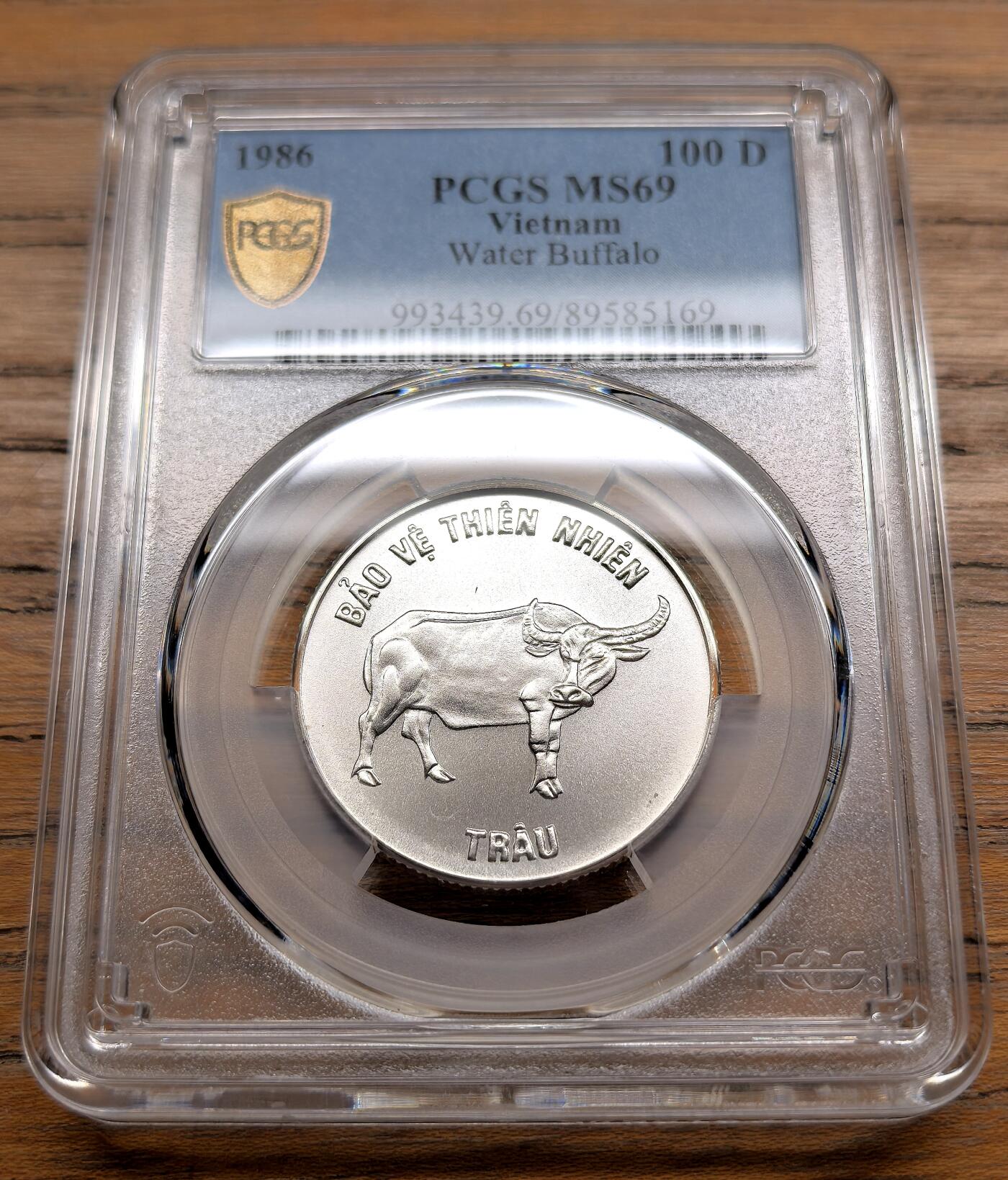 纫秋兰以为佩·凡希社微拍感恩专场 1986越南水牛100D银币PCGS-MS69