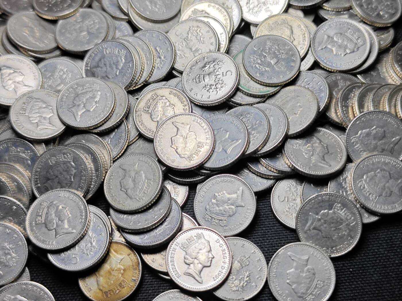 KK钱币收藏小铺 （套币 好品/批量散币 银币）专场  2月预留时间 周末发货  英国5便士401枚 面值20.05镑