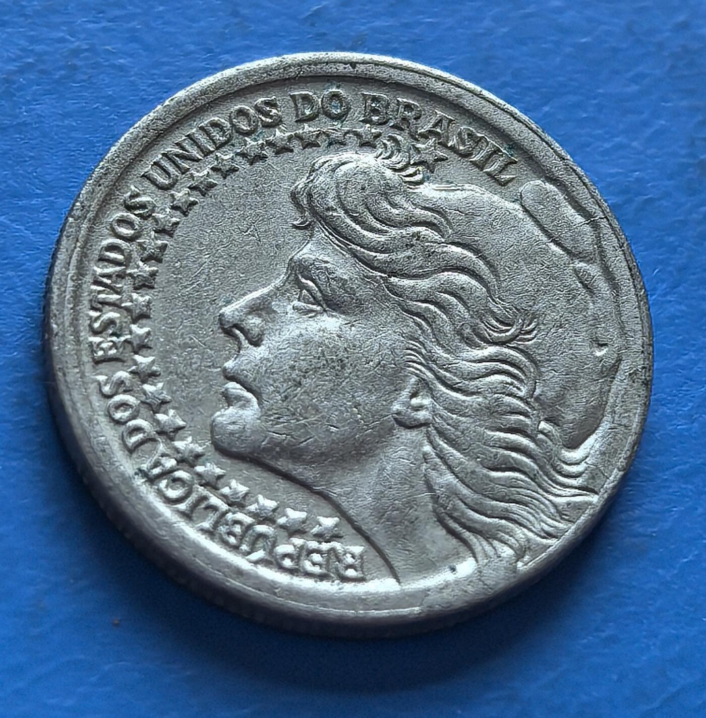 外国优质老铜币银币，周六九点倒数截拍，满百包邮，可寄存半年，喜欢朋友微信扫描二维码可直接参拍