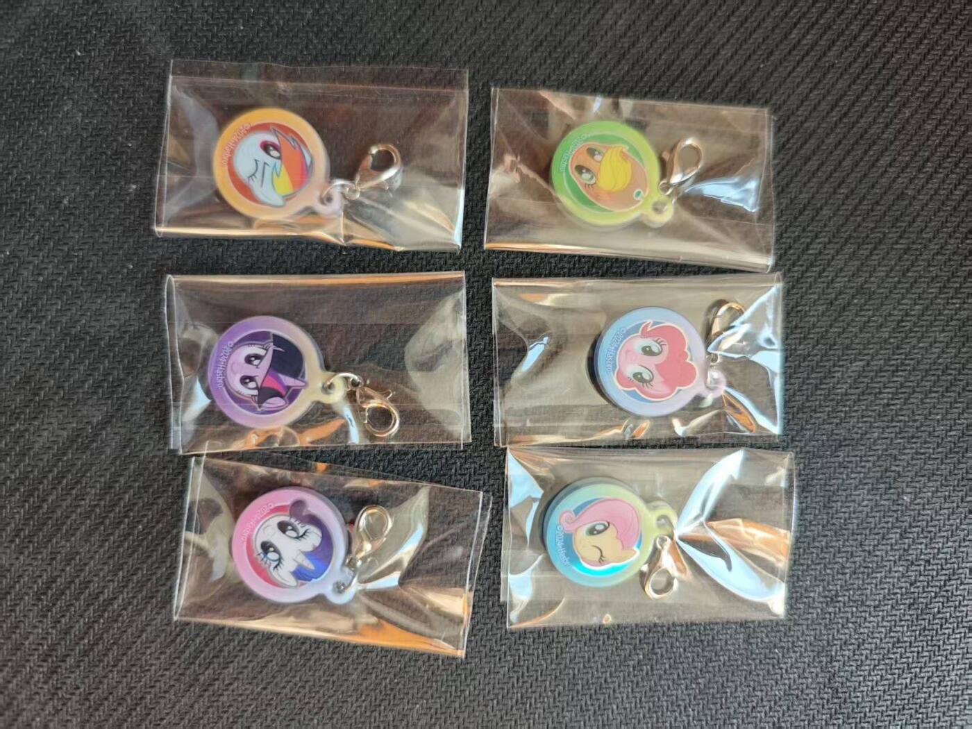 龙虎卡牌六五场 （无佣金，周六结拍，欢迎送拍） 卡游小马宝莉 挂饰6个