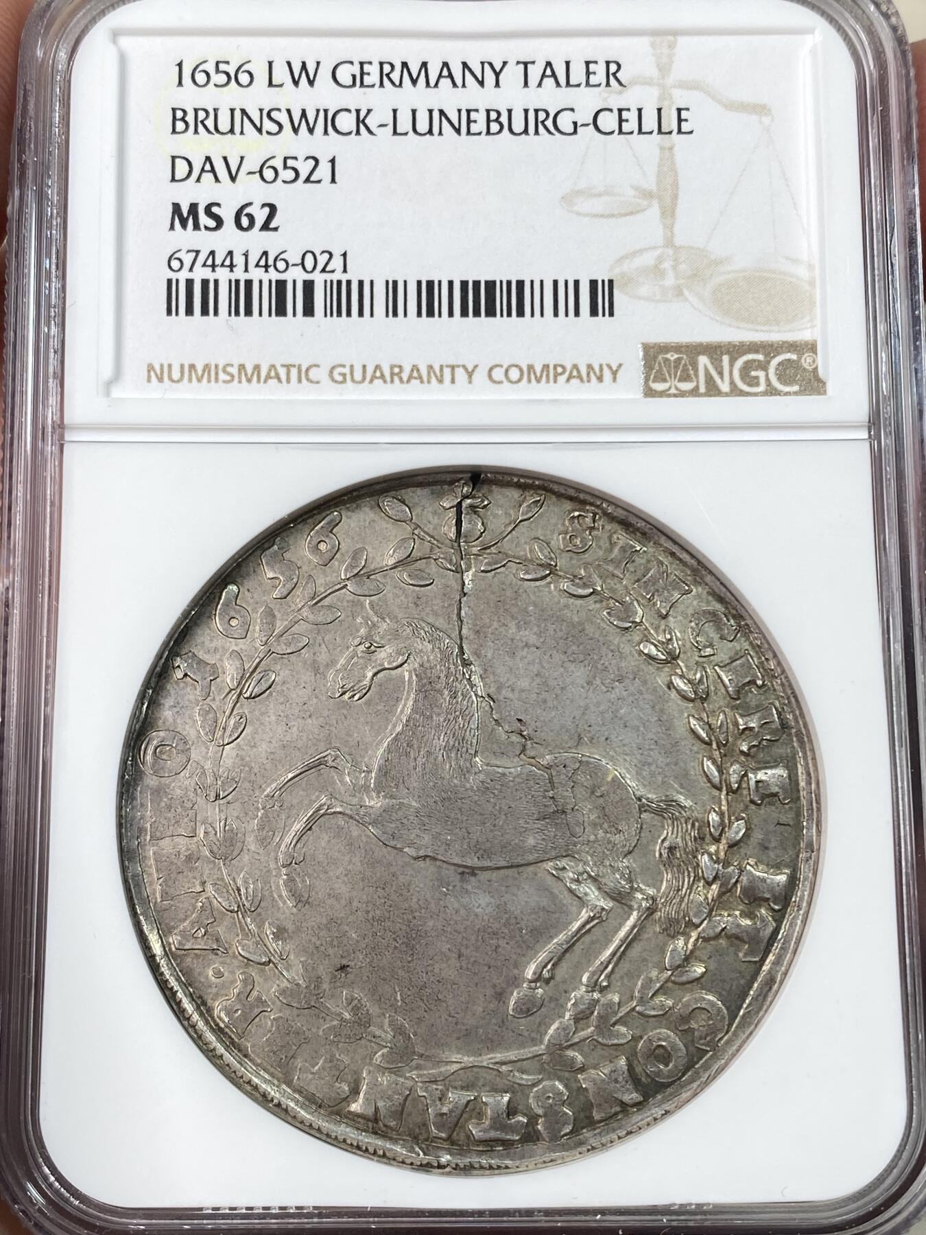 万国钱币拍卖第056期