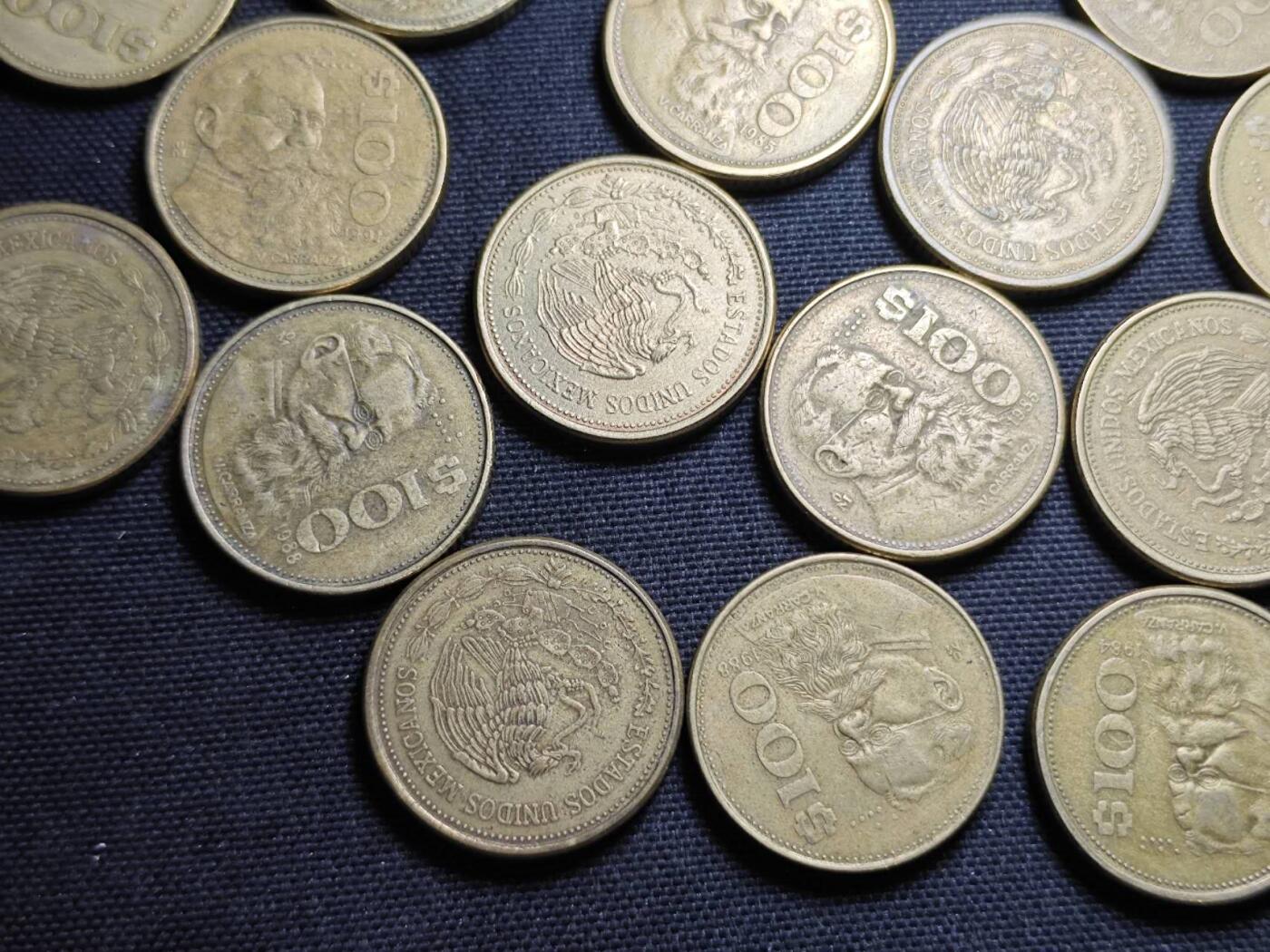 KK钱币收藏小铺 （套币 好品/批量散币 银币）专场  2月预留时间 周末发货  墨西哥100比索铜币20枚