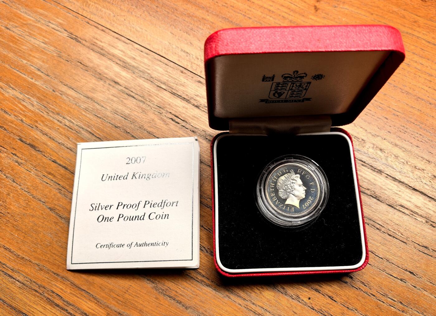 纫秋兰以为佩·凡希社微拍感恩专场 2007英国盖茨黑德千禧桥加厚1镑银币，原厂盒证全品