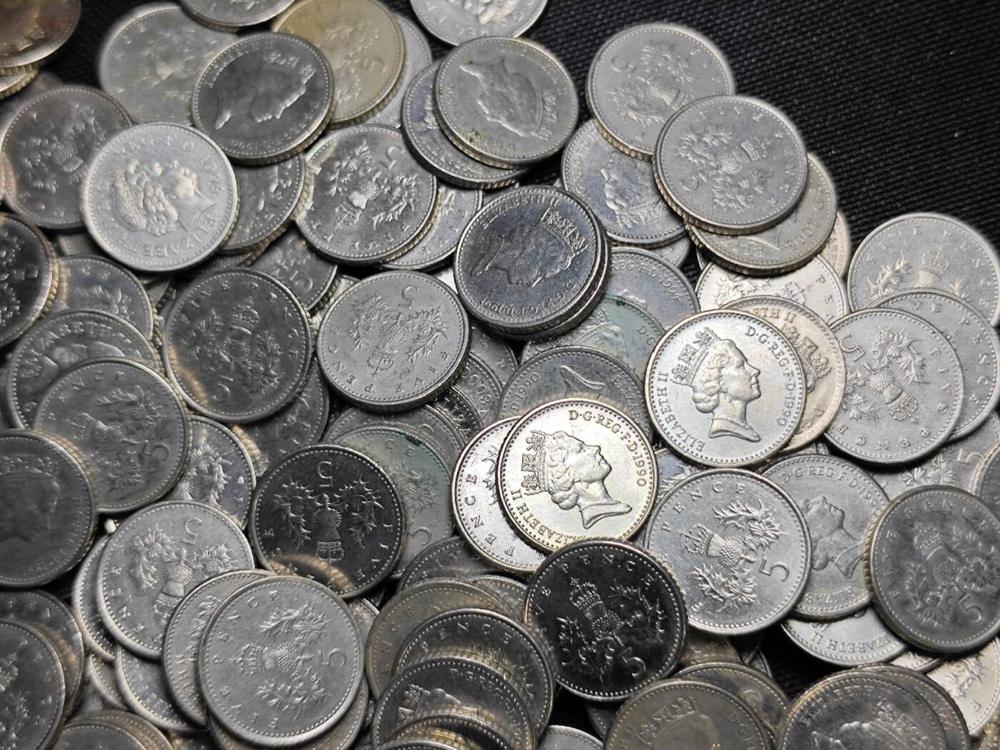 KK钱币收藏小铺 （套币 好品/批量散币 银币）专场  2月预留时间 周末发货  英国5便士401枚 面值20.05镑