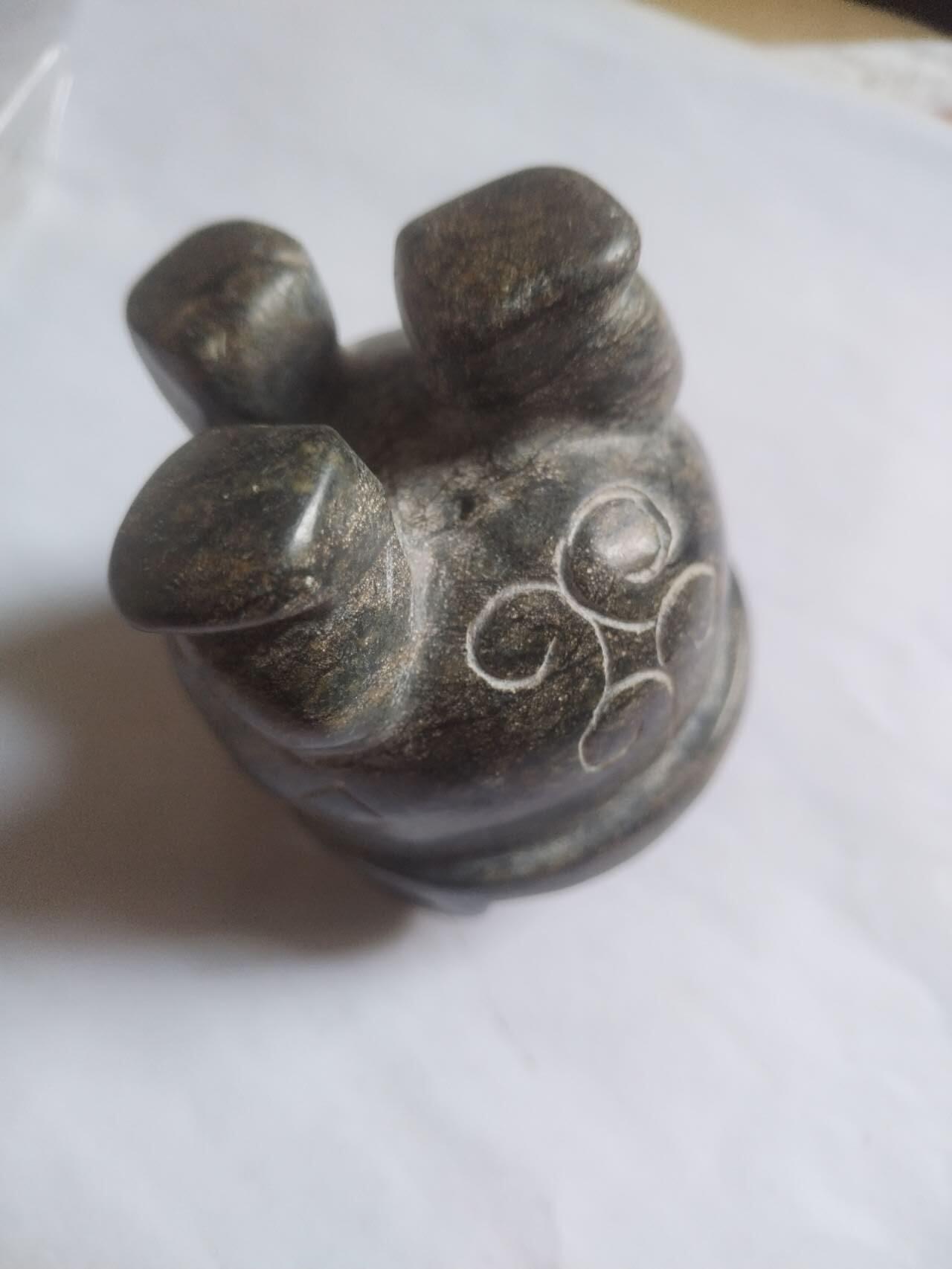 综合 老古玉三脚鼎。