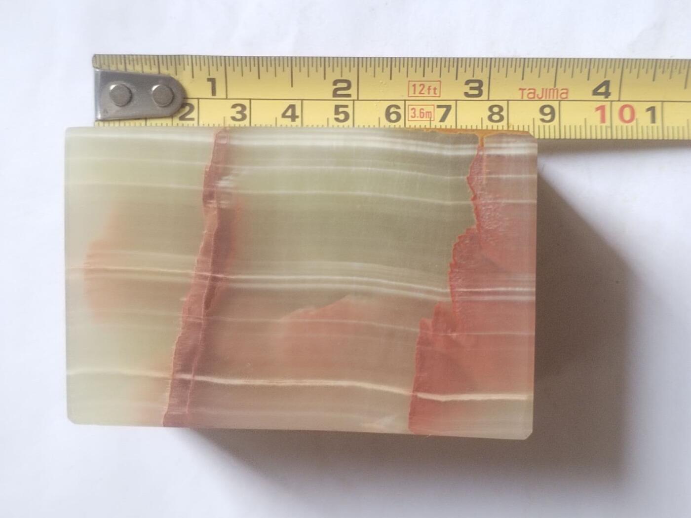 综合 七彩玉摆件。