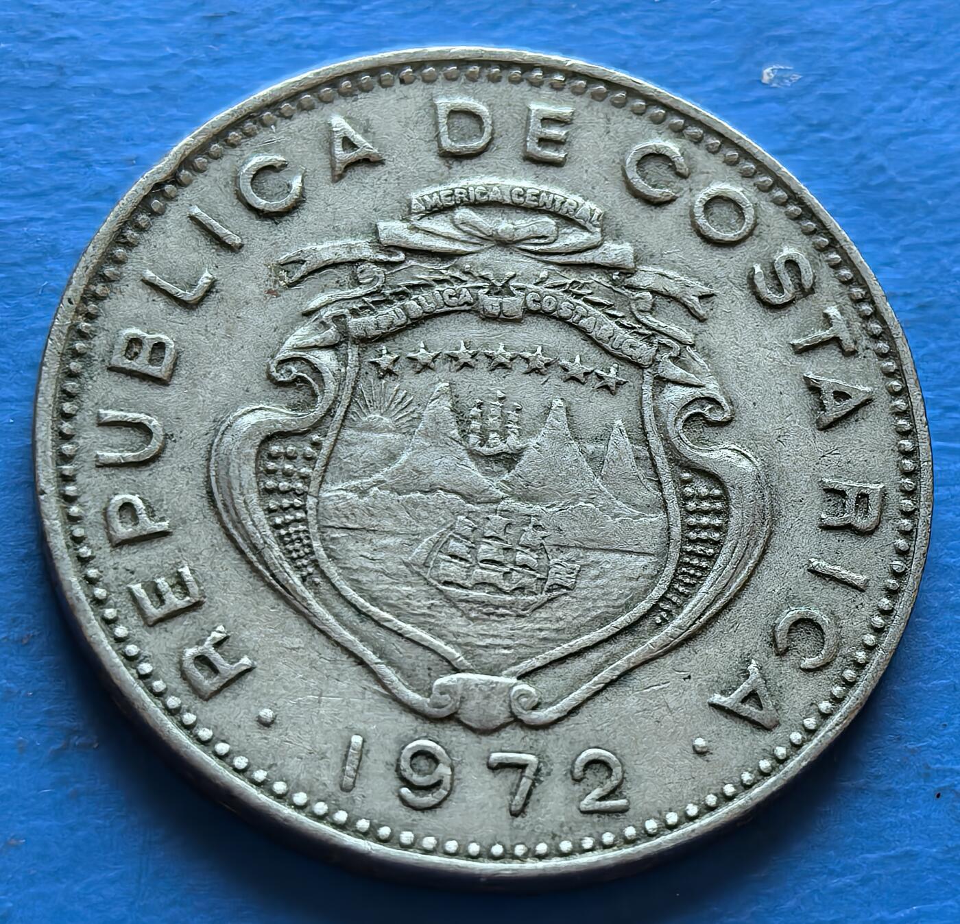 外国优质老铜币银币，周六九点倒数截拍，满百包邮，可寄存半年，喜欢朋友微信扫描二维码可直接参拍