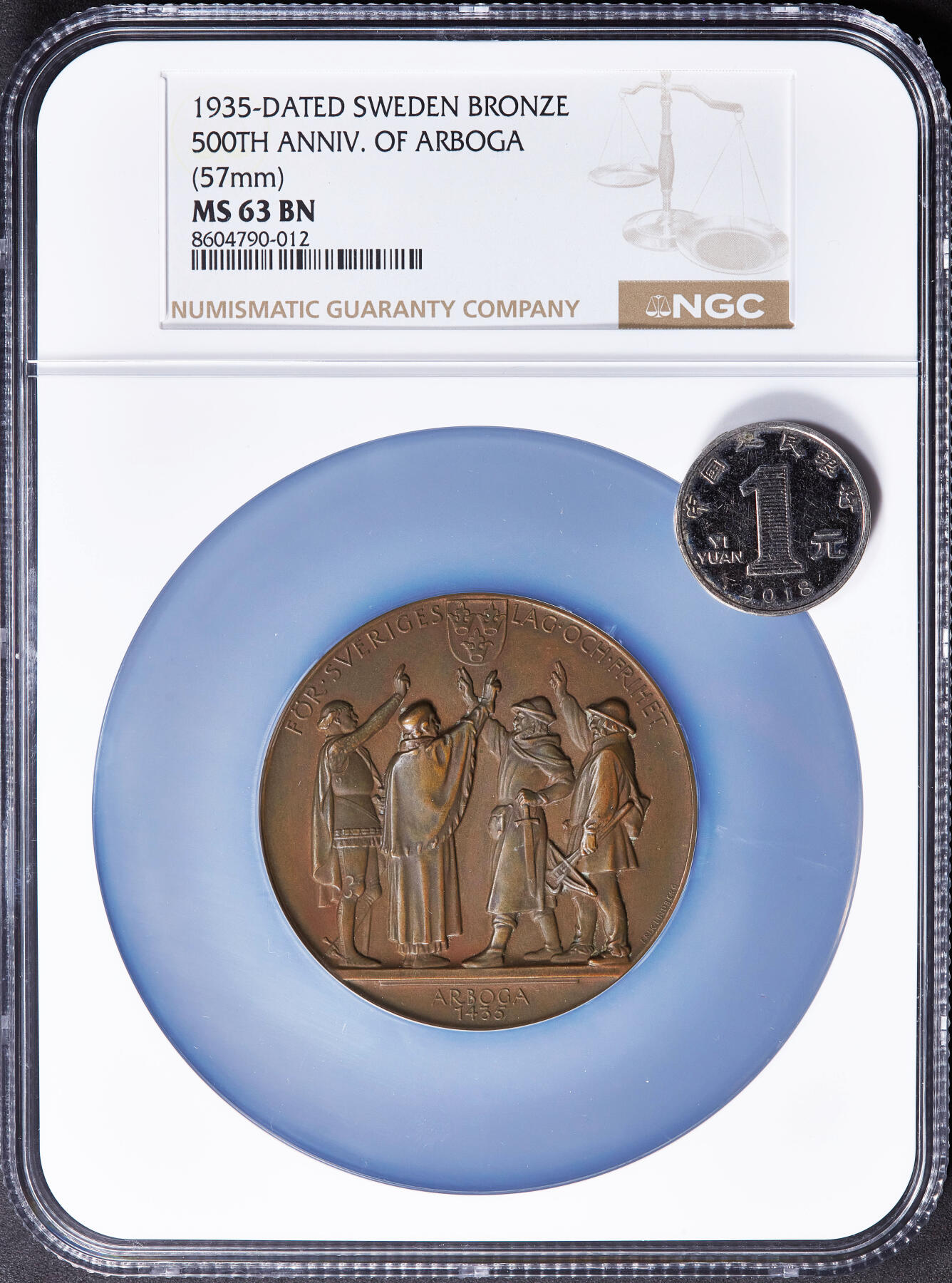 【俄甄集藏】2025年(045)12-03 星期三 晚 19:30 全场包邮 瑞典1935年纪念阿尔博加建城500周年暨瑞典中世纪政治议会成立大铜章，NGC MS63，巧克力包浆，直径：57mm，呼应“阿尔博加议会”中法律与自由的历史精神传承