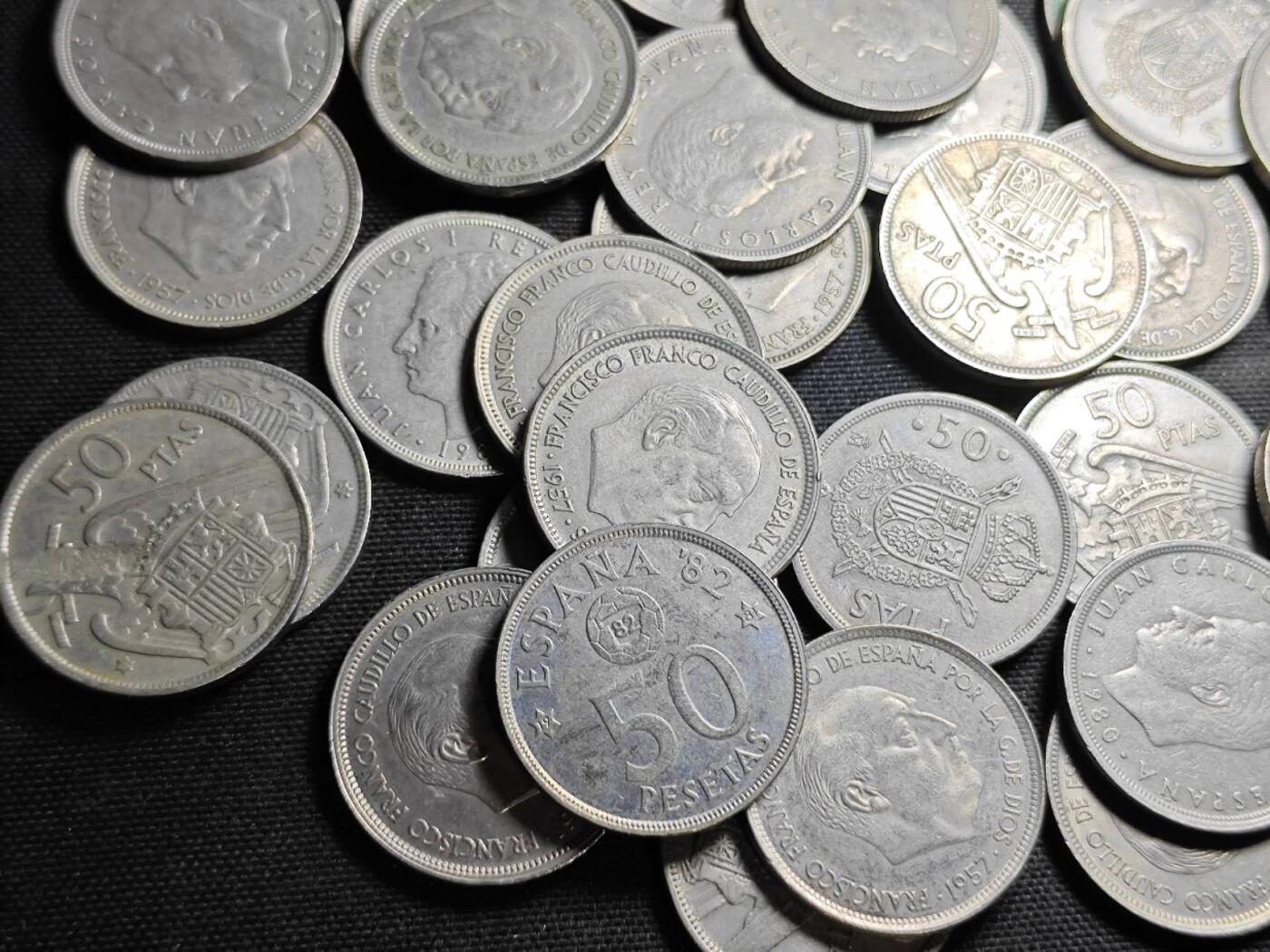 KK钱币收藏小铺 （套币 好品/批量散币 银币）专场  2月预留时间 周末发货  西班牙50比塞塔一组45枚 含纪念币