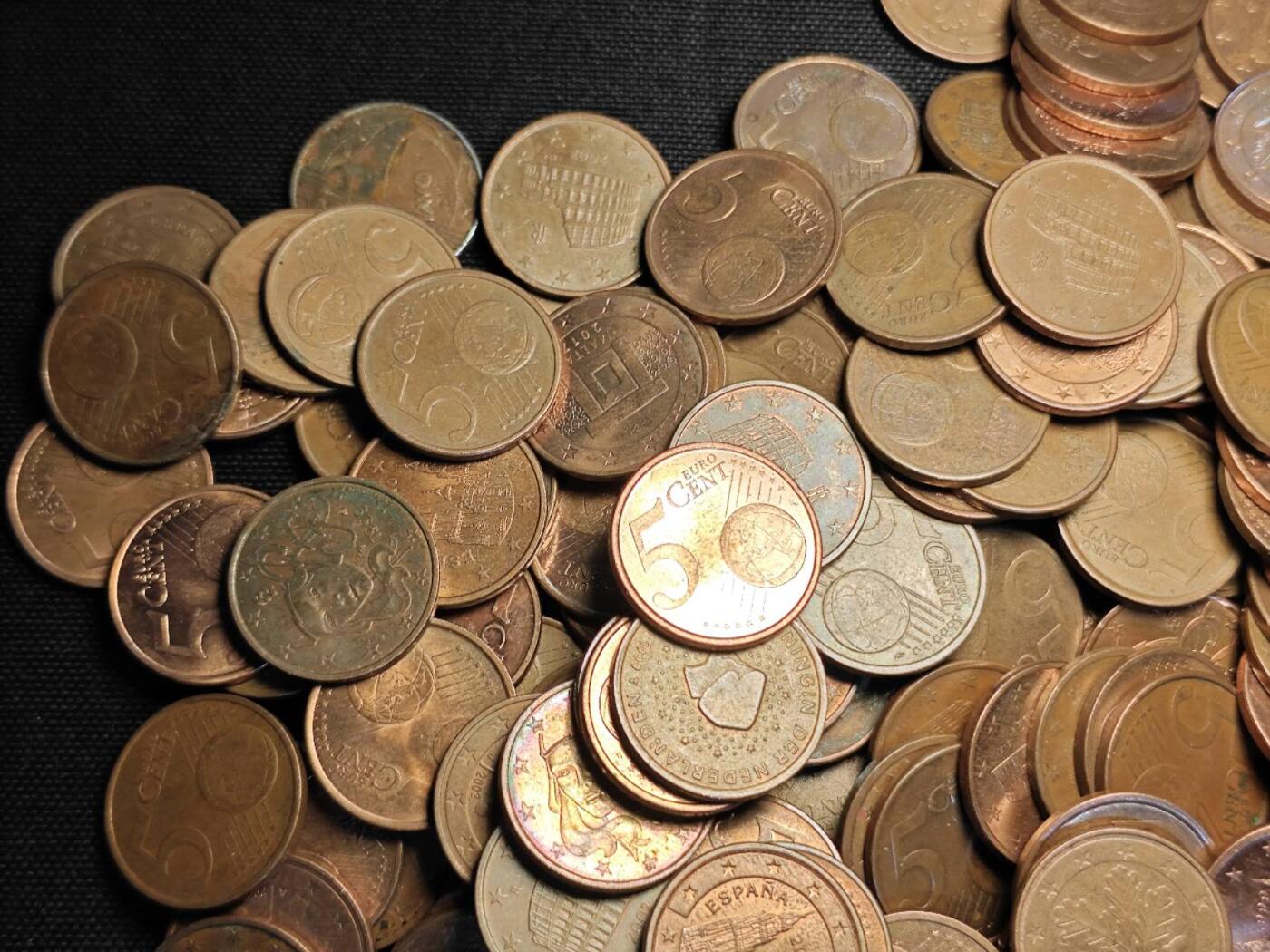 KK钱币收藏小铺 （套币 好品/批量散币 银币）专场  2月预留时间 周末发货  欧元5欧分一组302枚 面值15.1欧元 含少见国家