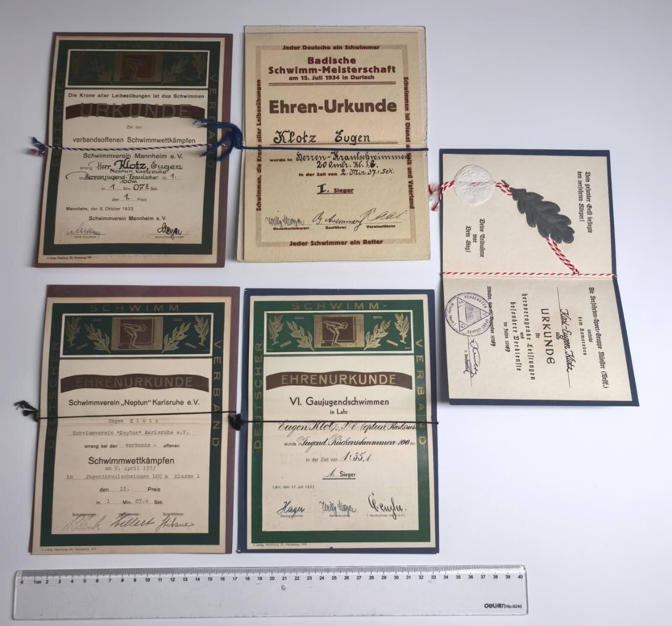 小驴勋章奖章收藏11月29日周六晚六点拍卖（珍爱和平，收藏战争，铭记历史，勿忘国耻，忠党爱国。有偿代拍，送拍规则在简介最后，参拍须阅读规则后再参拍，关系到运费包装发货时效真假辨别等关键信息，拍卖时不再发原图，看大图店主微信码在拍卖店铺介绍里） 德国游泳比赛荣誉证书一组