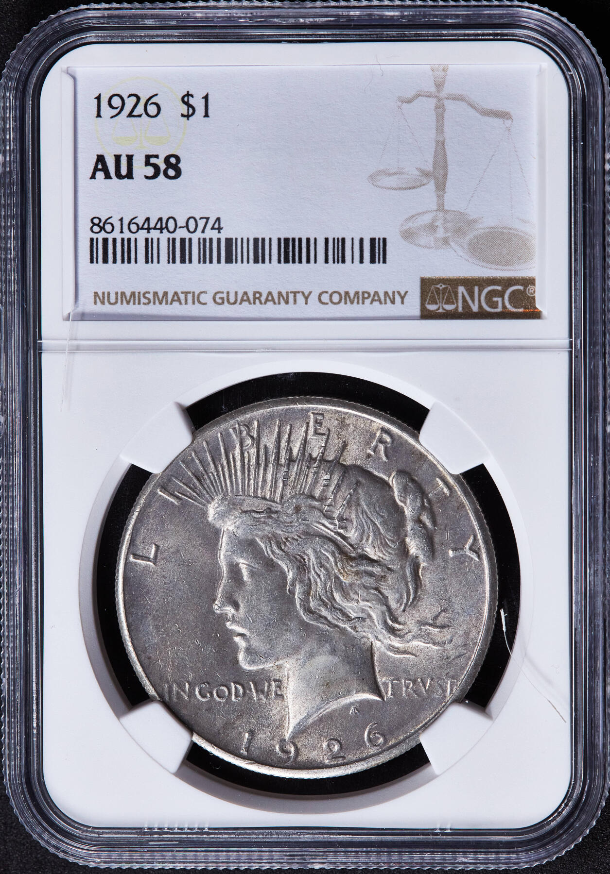 【俄甄集藏】2025年(045)12-03 星期三 晚 19:30 全场包邮 美国1926年无厂标和平1美元大银币，NGC AU58，黄油彩，转光品相，稀少年号