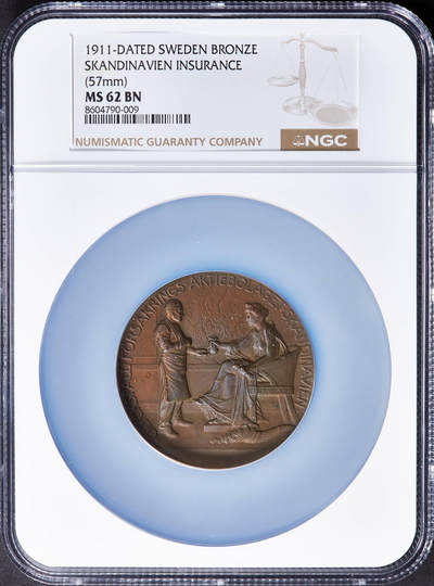 【俄甄集藏】2025年(045)12-03 星期三 晚 19:30 全场包邮 - 瑞典1911年纪念斯堪的纳维亚保险公司成立25周年大铜章，NGC MS62，巧克力包浆，设计精美，雕刻家斯文·库勒作品，直径：57mm