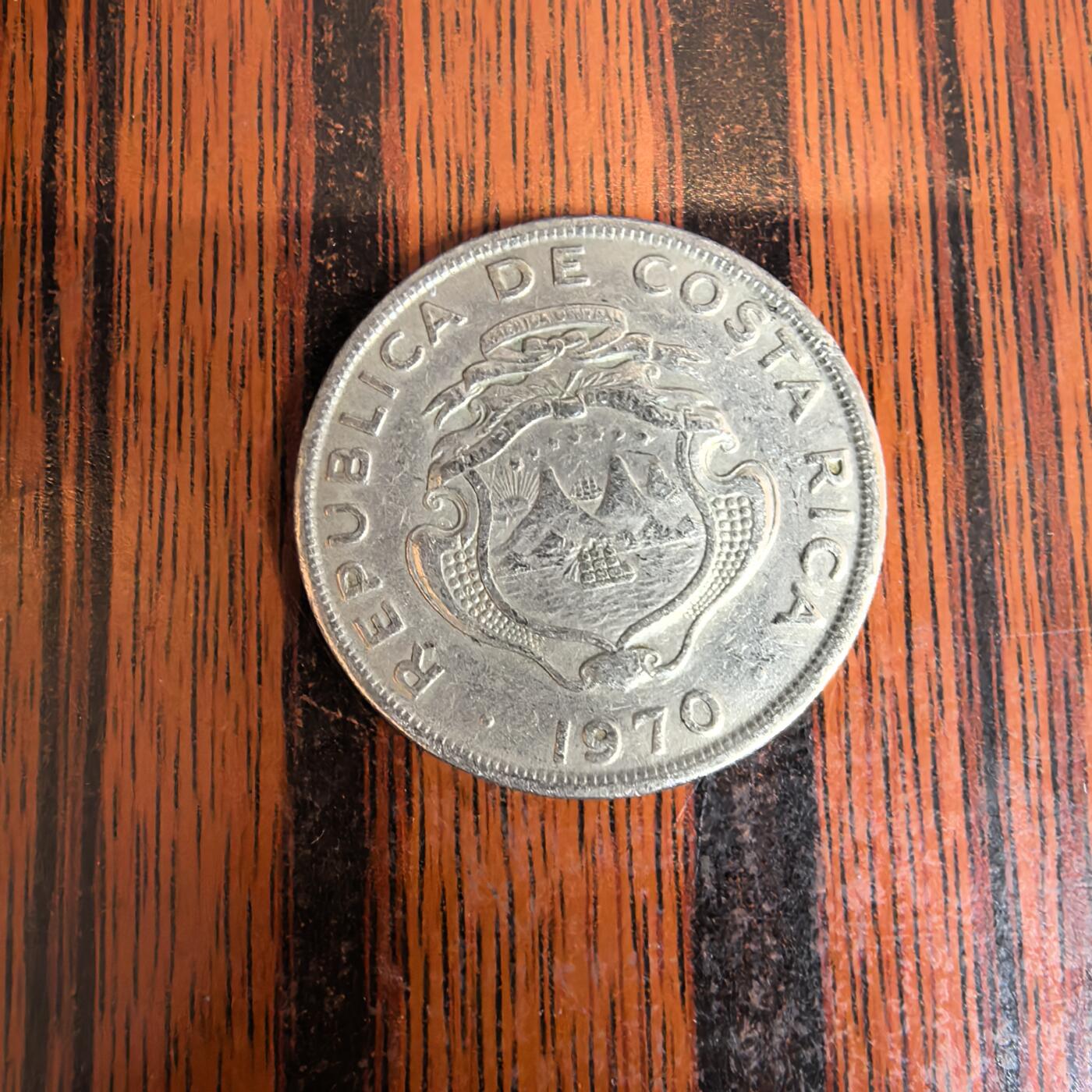 泡泡币外币第三十六场可代拍15038385335微信 哥斯达黎加硬币。