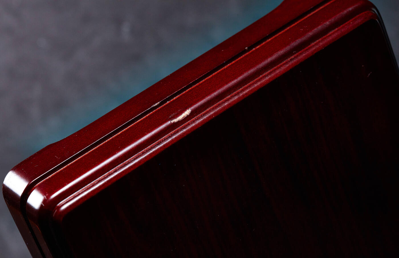 【俄甄集藏】2025年(045)12-03 星期三 晚 19:30 全场包邮 芬兰2003年1分-2欧元精制流通纪念币一套Proof Set，原木盒带证书，发行1000套，编号0609，含一枚镶嵌0.02ct钻石的银章，重7克，92.5%银，木外盒边缘有小磕碰，内亚克力保护透明盒有小裂，见详图