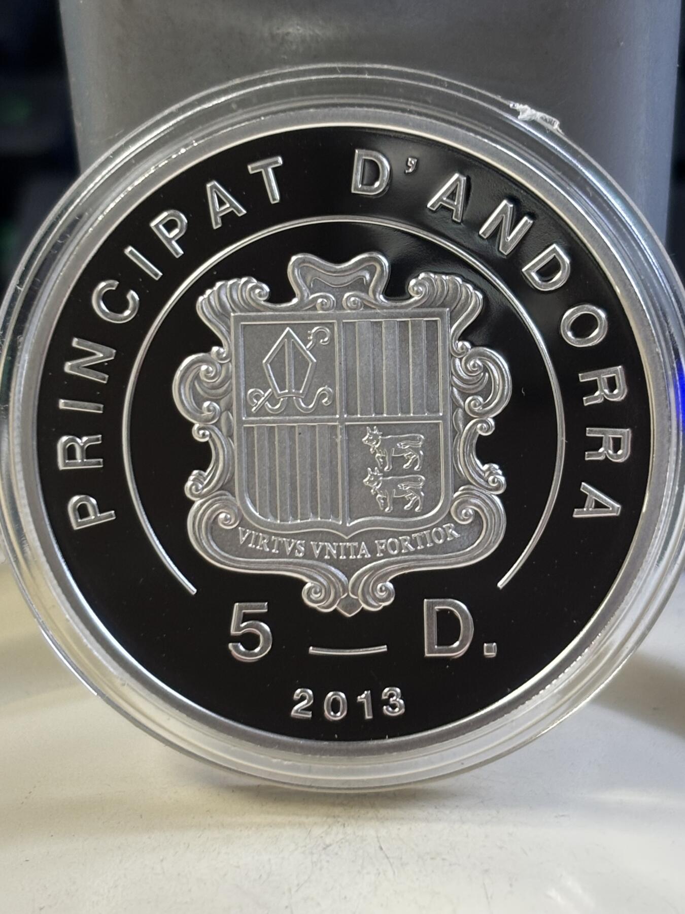 第183期拍卖 安道尔2013年FEI马术世界杯比赛20克精制彩色纪念银币1带证书,925银，发行量2000枚