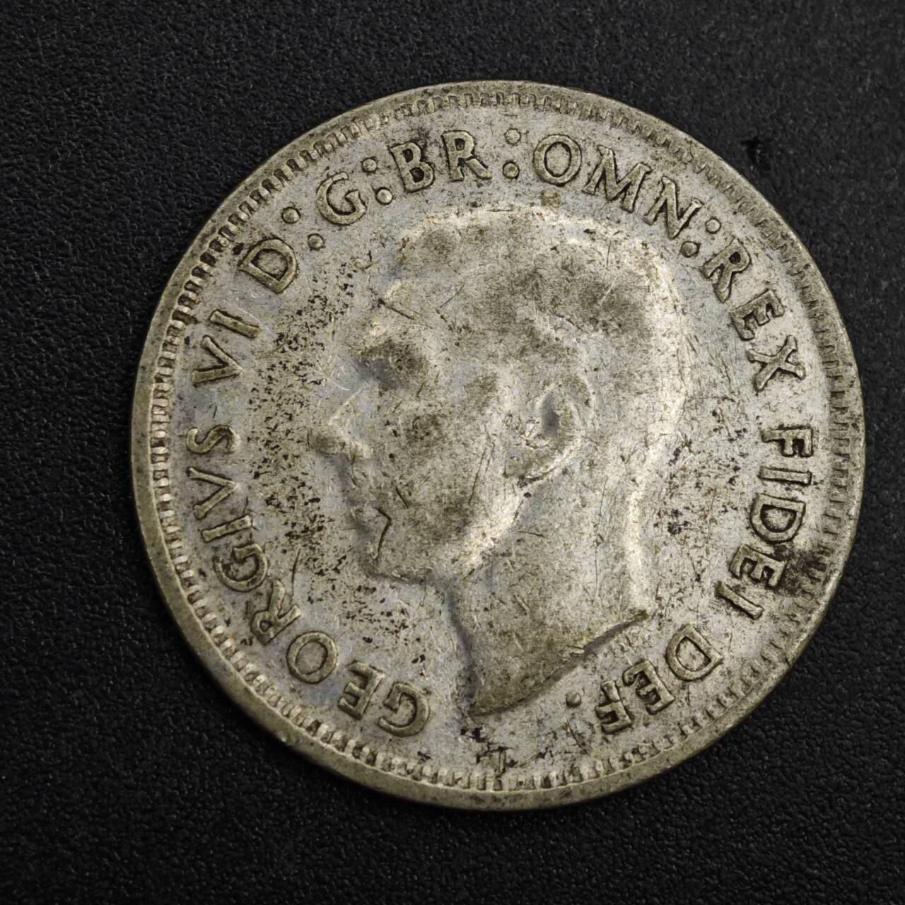 【淘币小摊】限时拍第八百一十二拍  小银币场  满百包邮可预留两周  周一统一发货  澳大利亚1952年乔治六世一先令银币