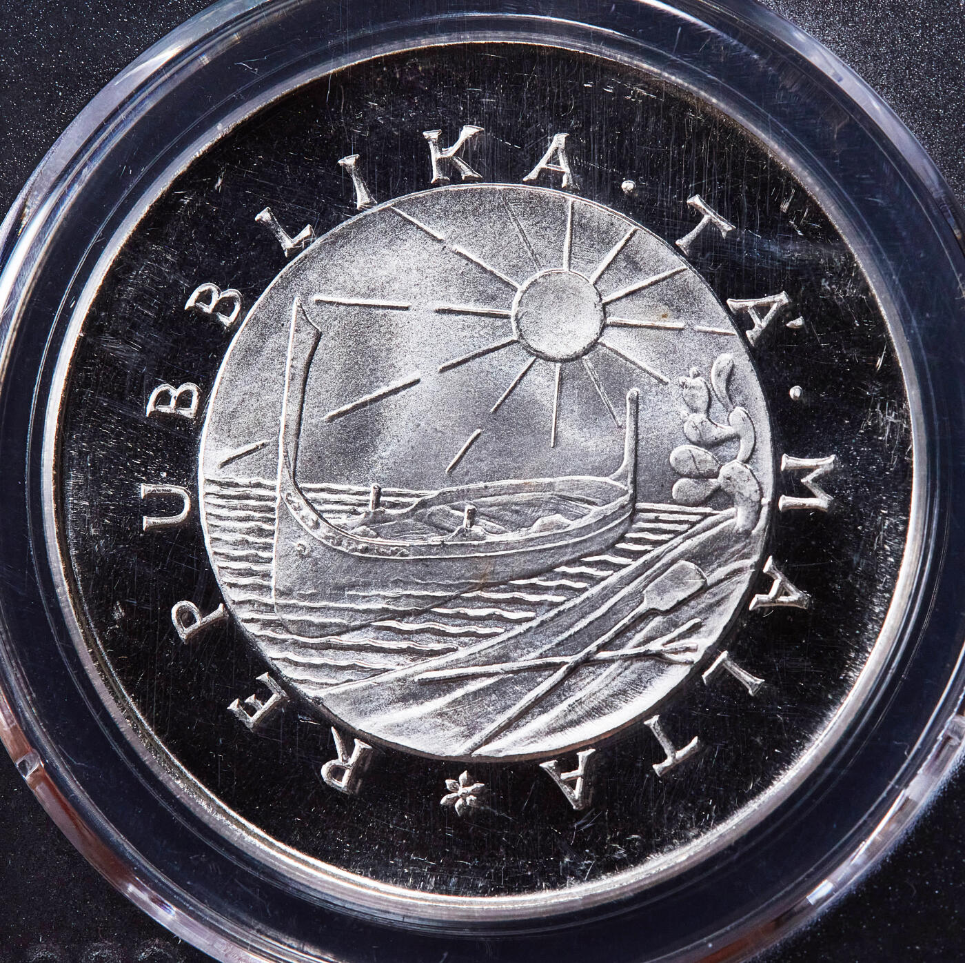 【俄甄集藏】2025年(045)12-03 星期三 晚 19:30 全场包邮 马耳他1975年历史建筑系列-加米耶的圣阿加莎塔4镑纪念银币，公博 MS65，类精制底板，重：20克，含银量：98.7%，发行量：18000枚，经典品种