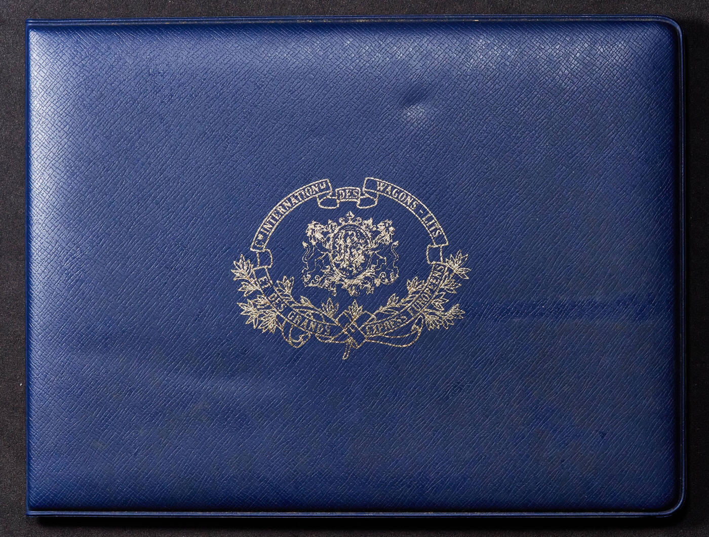 【俄甄集藏】2025年(045)12-03 星期三 晚 19:30 全场包邮 法国1977年纪念“东方快车”洲际豪华铁路列车停运精制银章，邮币封，1883-1977年，巴黎-伊斯坦布尔，重：13.46克，含银量：92.5%