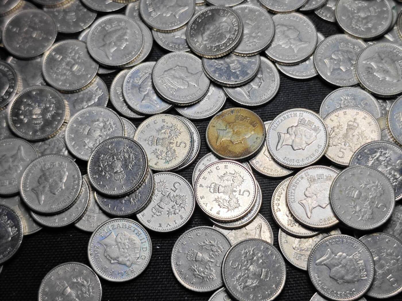 KK钱币收藏小铺 （套币 好品/批量散币 银币）专场  2月预留时间 周末发货  英国5便士401枚 面值20.05镑