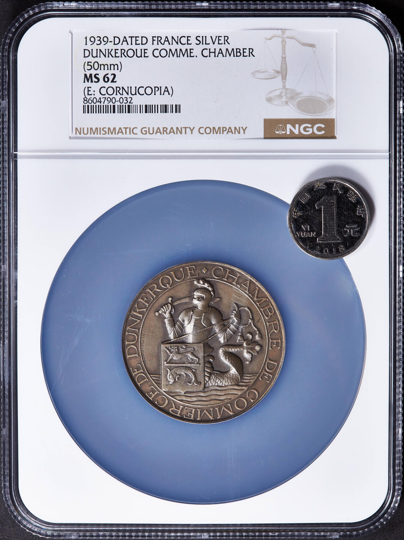 【俄甄集藏】2025年(045)12-03 星期三 晚 19:30 全场包邮 法国1939年敦刻尔克商会赠送英国布里斯托尔码头委员会主席外交赠礼大银章，NGC MS62，直径：50mm，丰饶角铭，正面骑士+还怪尾部象征军事与贸易，雄狮+海豚为敦刻尔克市徽，雕刻家麦德林作品