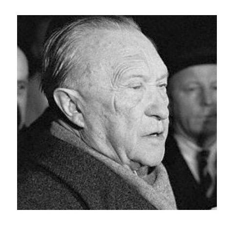 德国1967年国父阿登纳+勃兰登堡门 高浮雕精制大镀银章 40MM