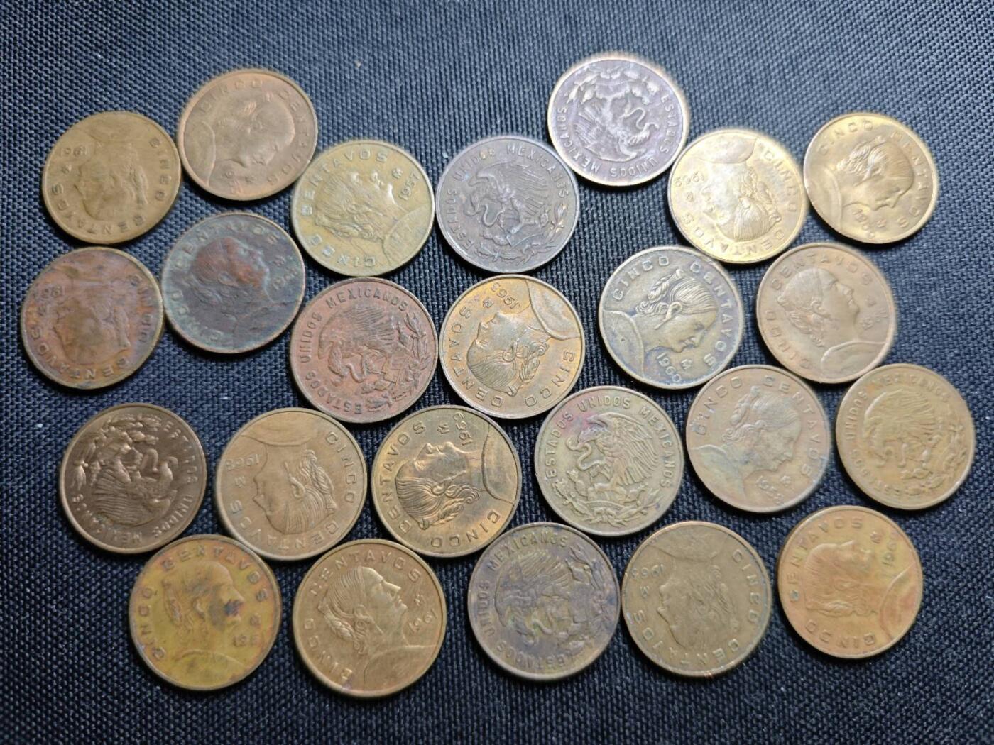 KK钱币收藏小铺 （套币 好品/批量散币 银币）专场  2月预留时间 周末发货  墨西哥5分女头小铜币 大版一组24枚