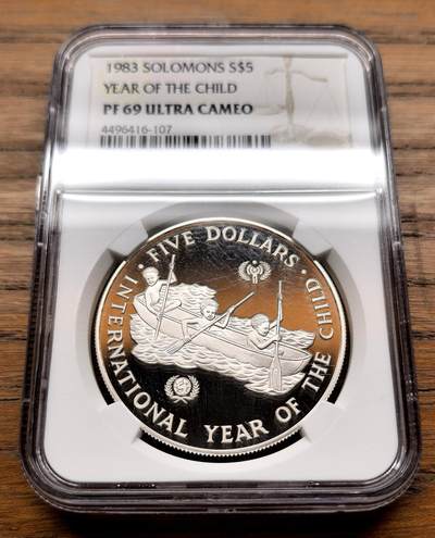 纫秋兰以为佩·凡希社微拍感恩专场 - 1983所罗门群岛儿童年5元大银NGC-PF69UC
