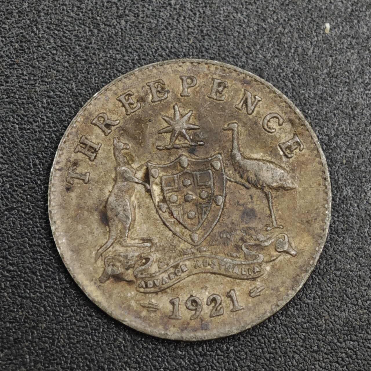 【淘币小摊】限时拍第八百一十二拍  小银币场  满百包邮可预留两周  周一统一发货  澳大利亚1921年乔治五世3便士银币