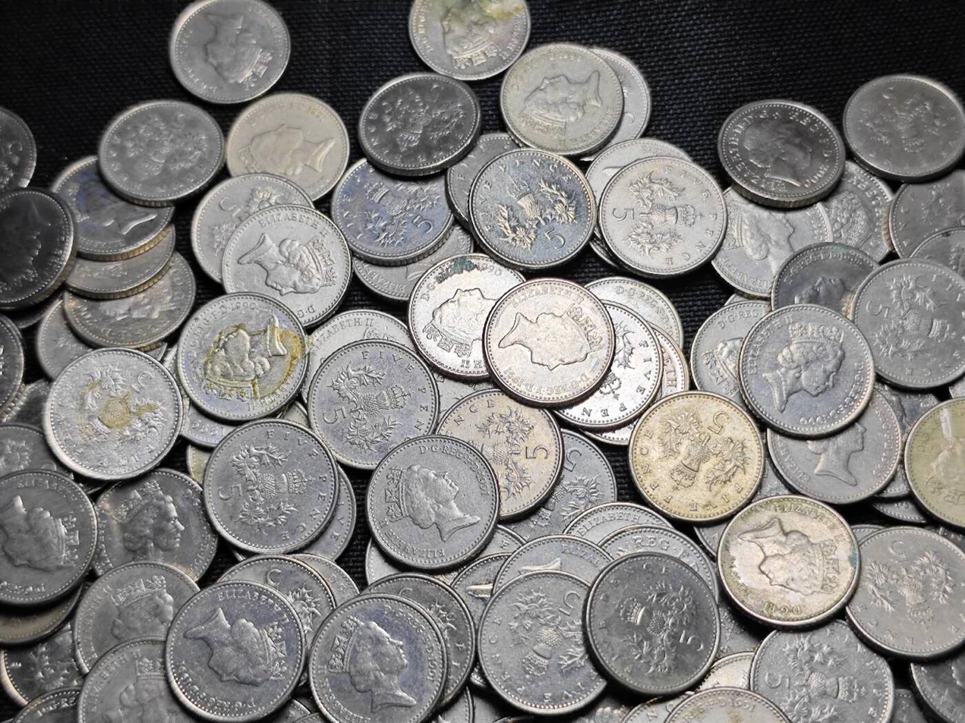 KK钱币收藏小铺 （套币 好品/批量散币 银币）专场  2月预留时间 周末发货  英国5便士401枚 面值20.05镑