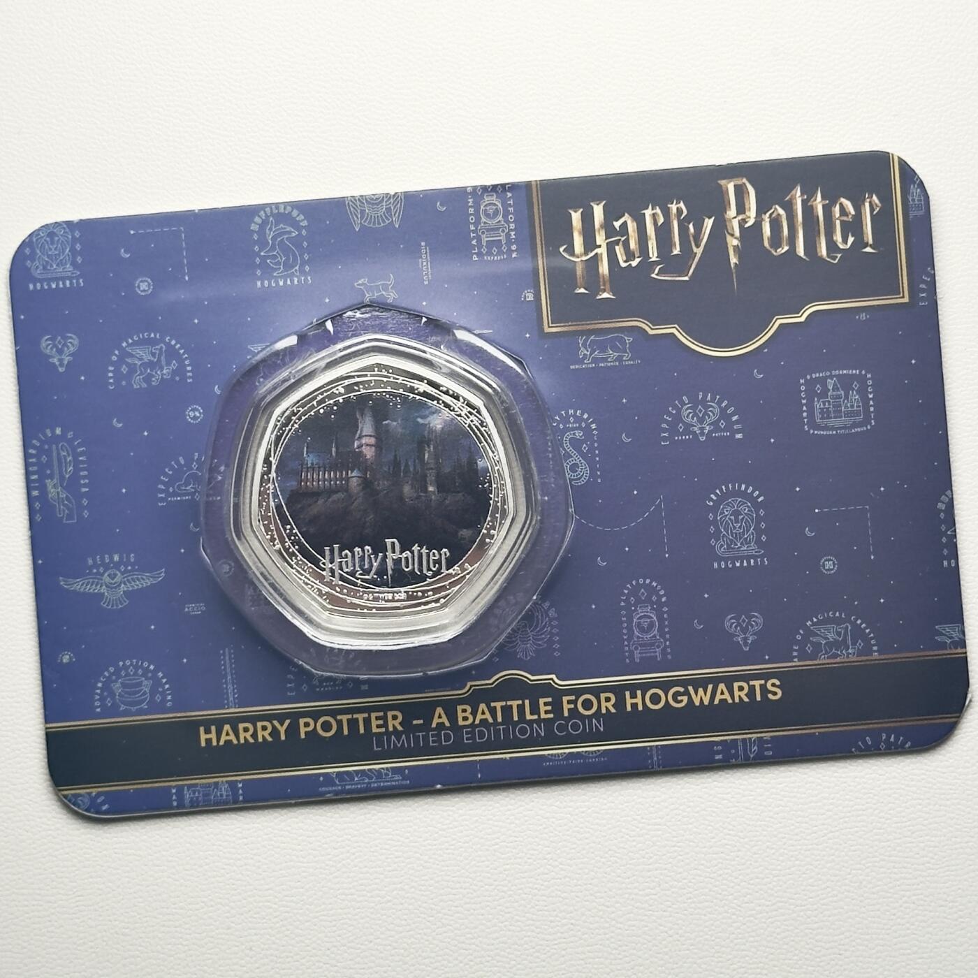＜小葵钱铺＞第66期·散币·银币场·满200包邮，不寄存·12月1号发货 〈发行量499〉所罗门群岛2025年哈利波特·霍格沃茨50分卡装镀银类精制纪念币