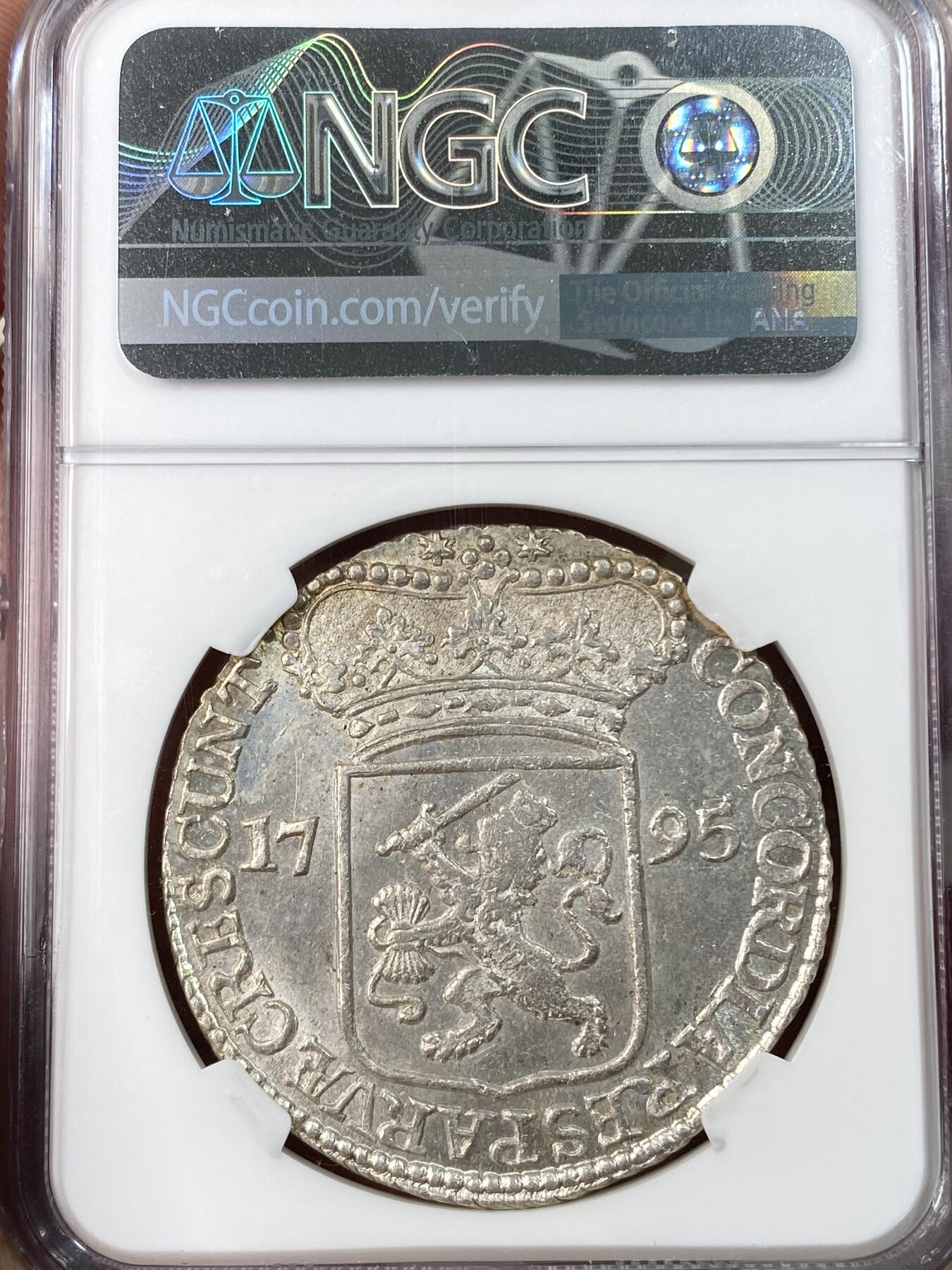 万国钱币拍卖第056期