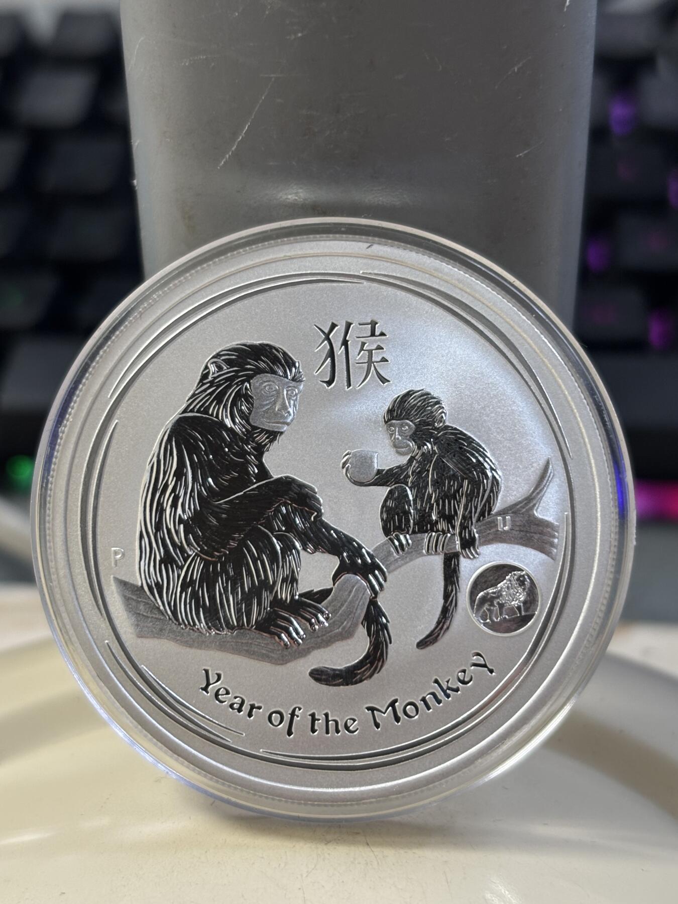 第183期拍卖 澳大利亚2016年生肖猴年私印狮子1盎司纪念银币,1盎司，999银，女王面脏，