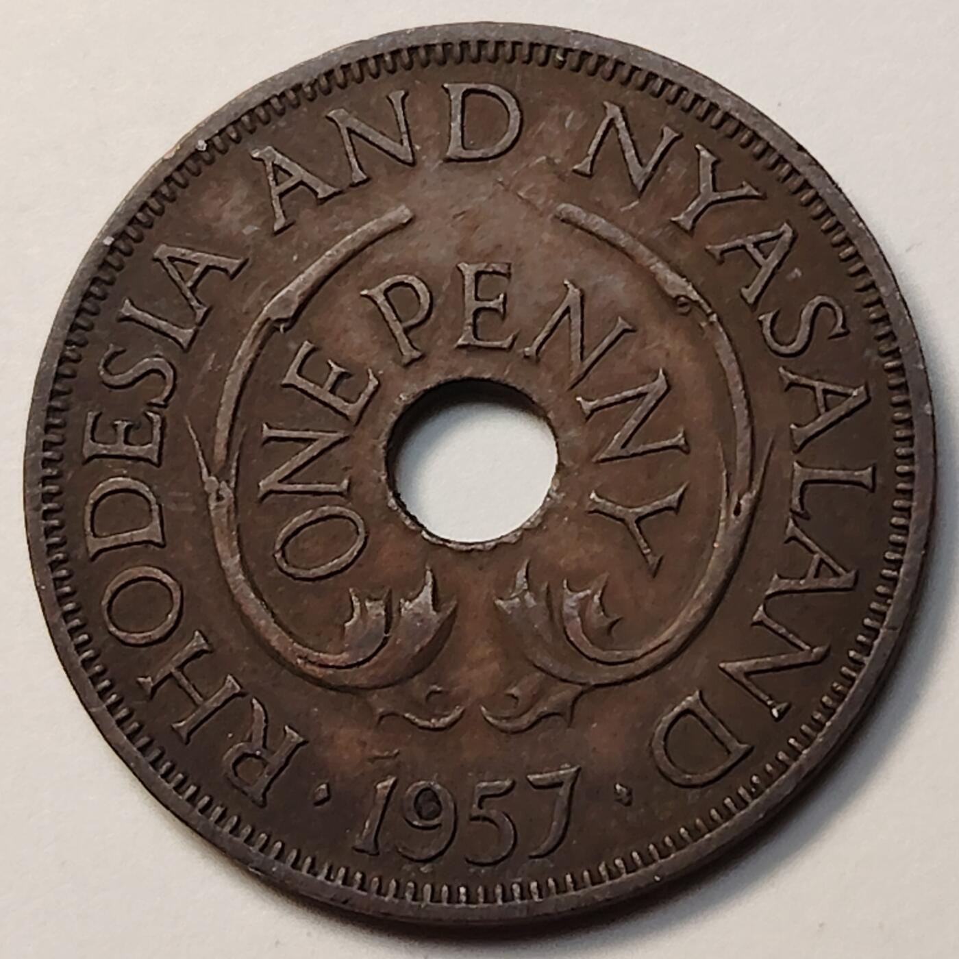 布加迪🐬～世界钱币(上海)🌾第 262 期 /  各国套币和散币 罗德西亚和尼亚萨兰 1957年 1便士 伊丽莎白女王