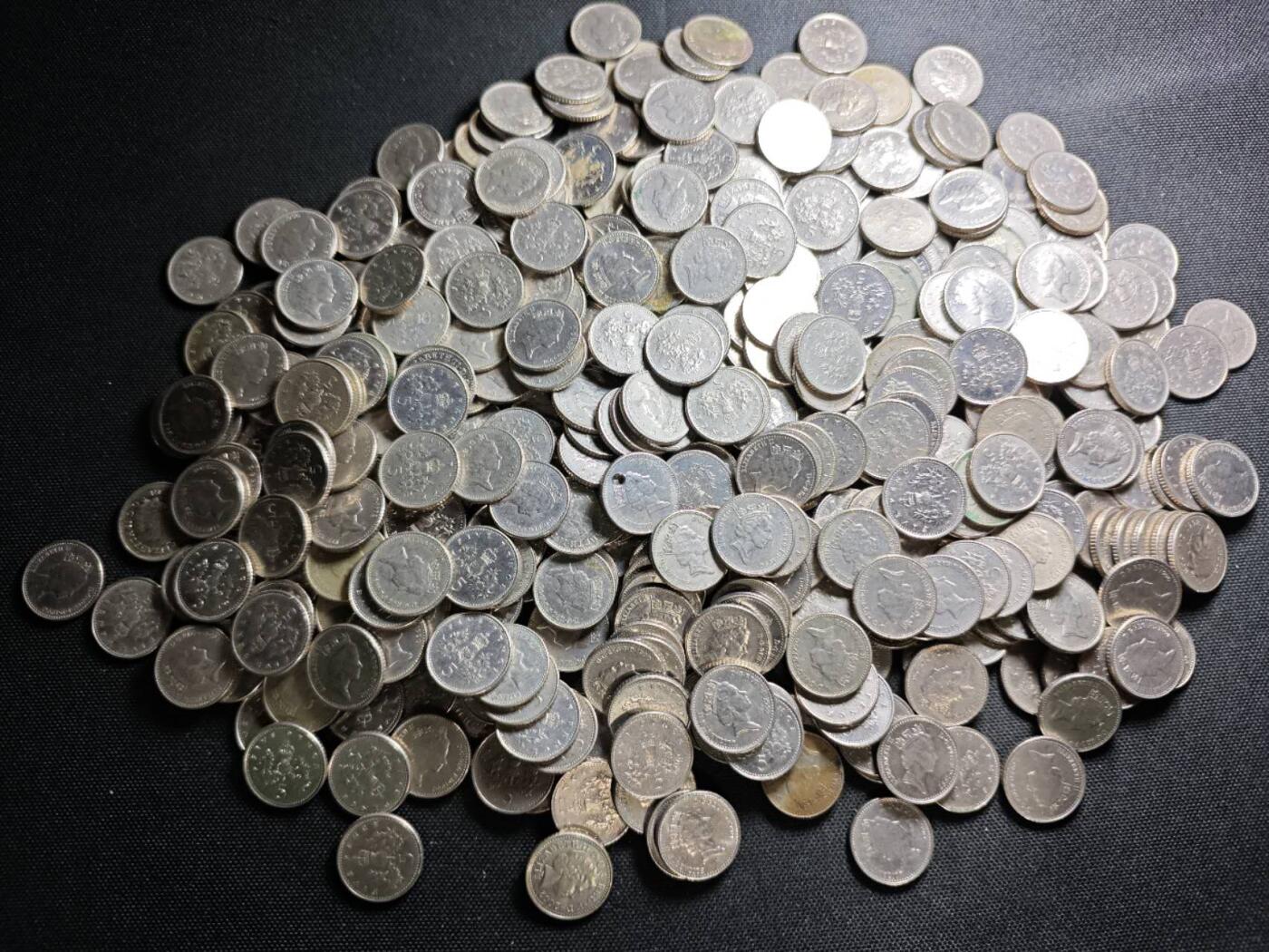 KK钱币收藏小铺 （套币 好品/批量散币 银币）专场  2月预留时间 周末发货  英国5便士401枚 面值20.05镑