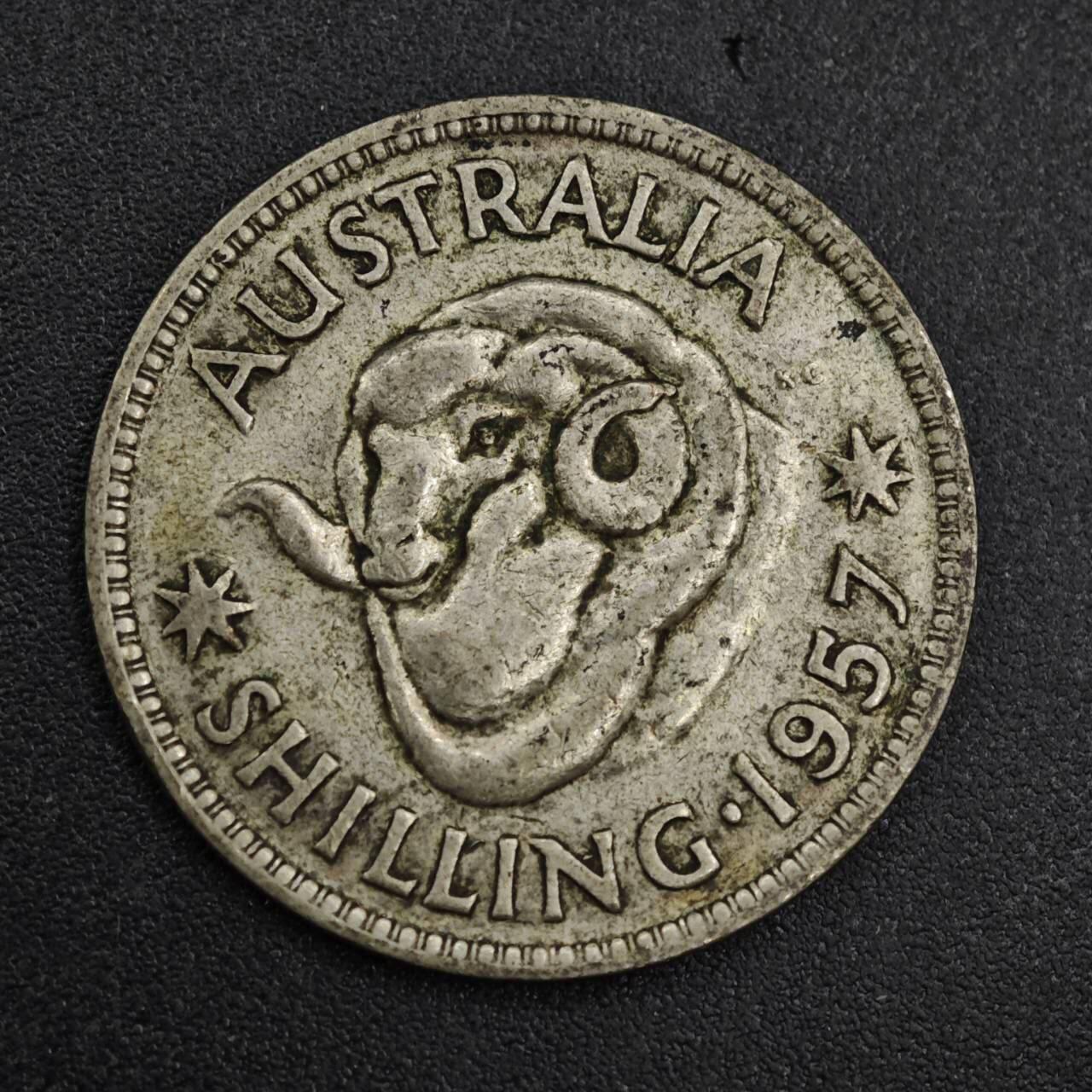 【淘币小摊】限时拍第八百一十二拍  小银币场  满百包邮可预留两周  周一统一发货  澳大利亚1957年伊丽莎白二世一先令银币