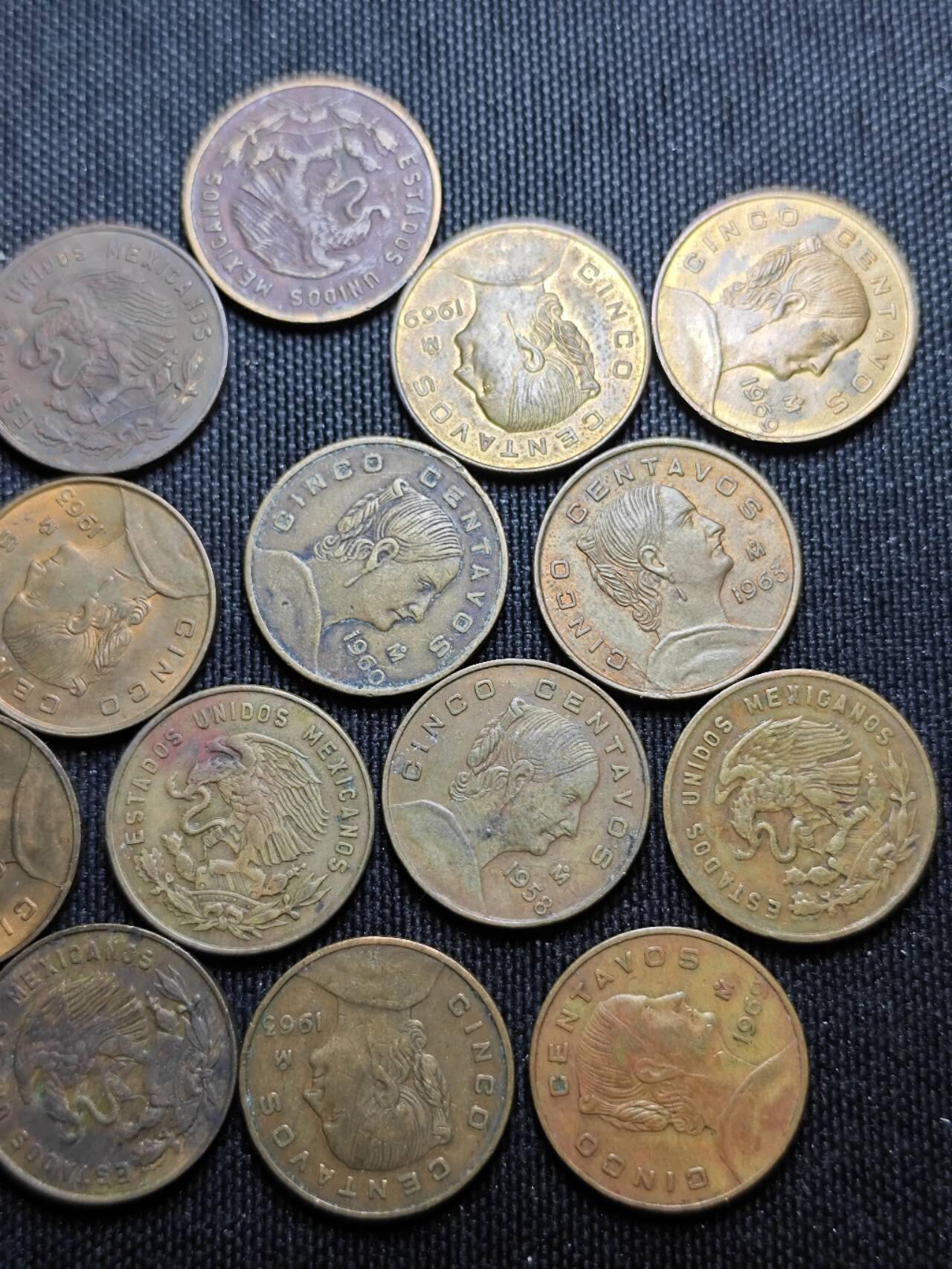 KK钱币收藏小铺 （套币 好品/批量散币 银币）专场  2月预留时间 周末发货  墨西哥5分女头小铜币 大版一组24枚