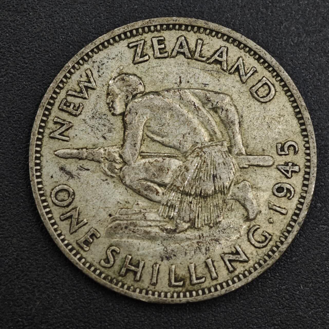 【淘币小摊】限时拍第八百一十二拍  小银币场  满百包邮可预留两周  周一统一发货  新西兰1945年乔治六世一先令银币