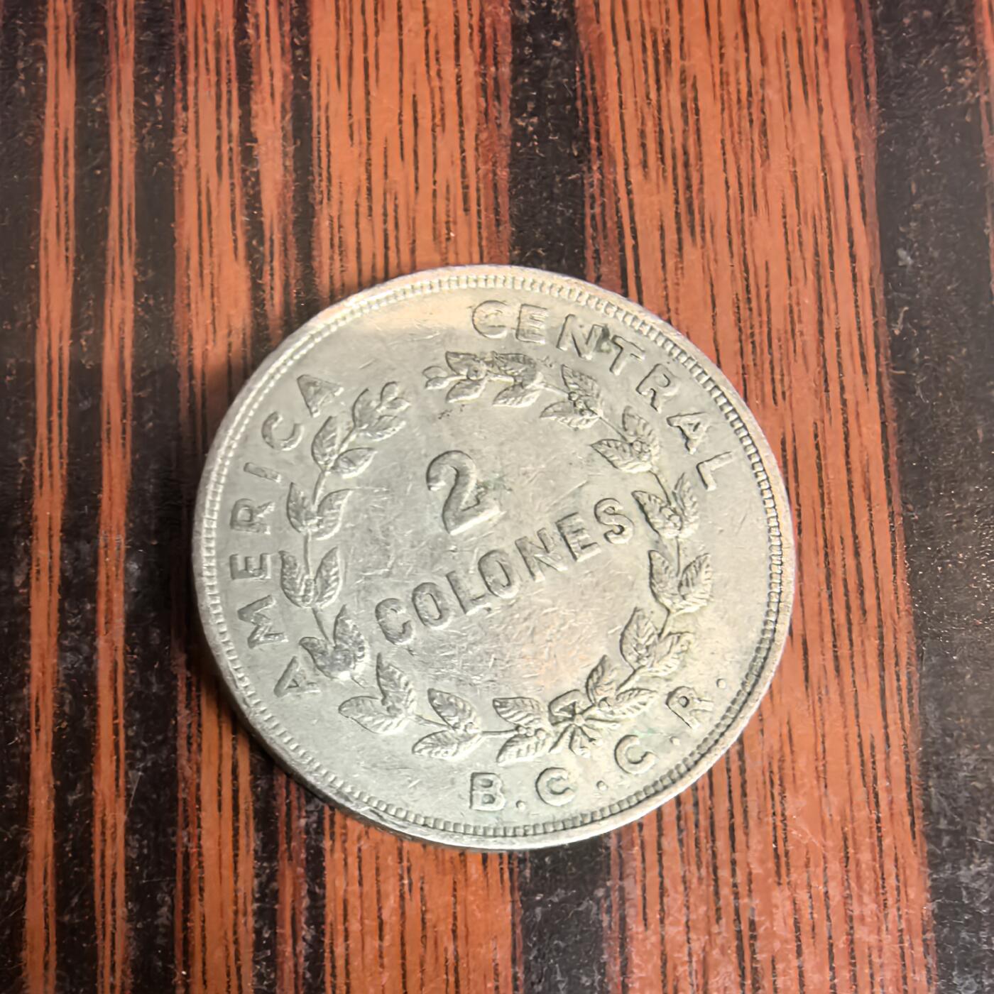 泡泡币外币第三十六场可代拍15038385335微信 哥斯达黎加硬币。