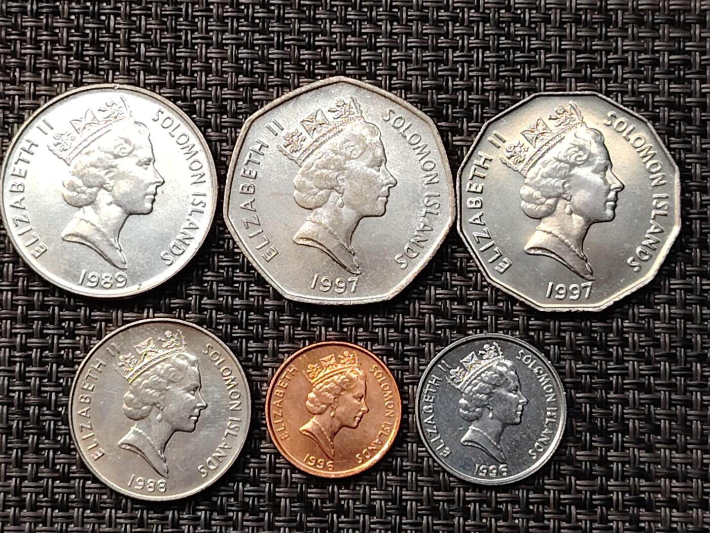 布加迪🐬～世界钱币(上海)🌾第 262 期 /  各国套币和散币 所罗门群岛 6枚套币