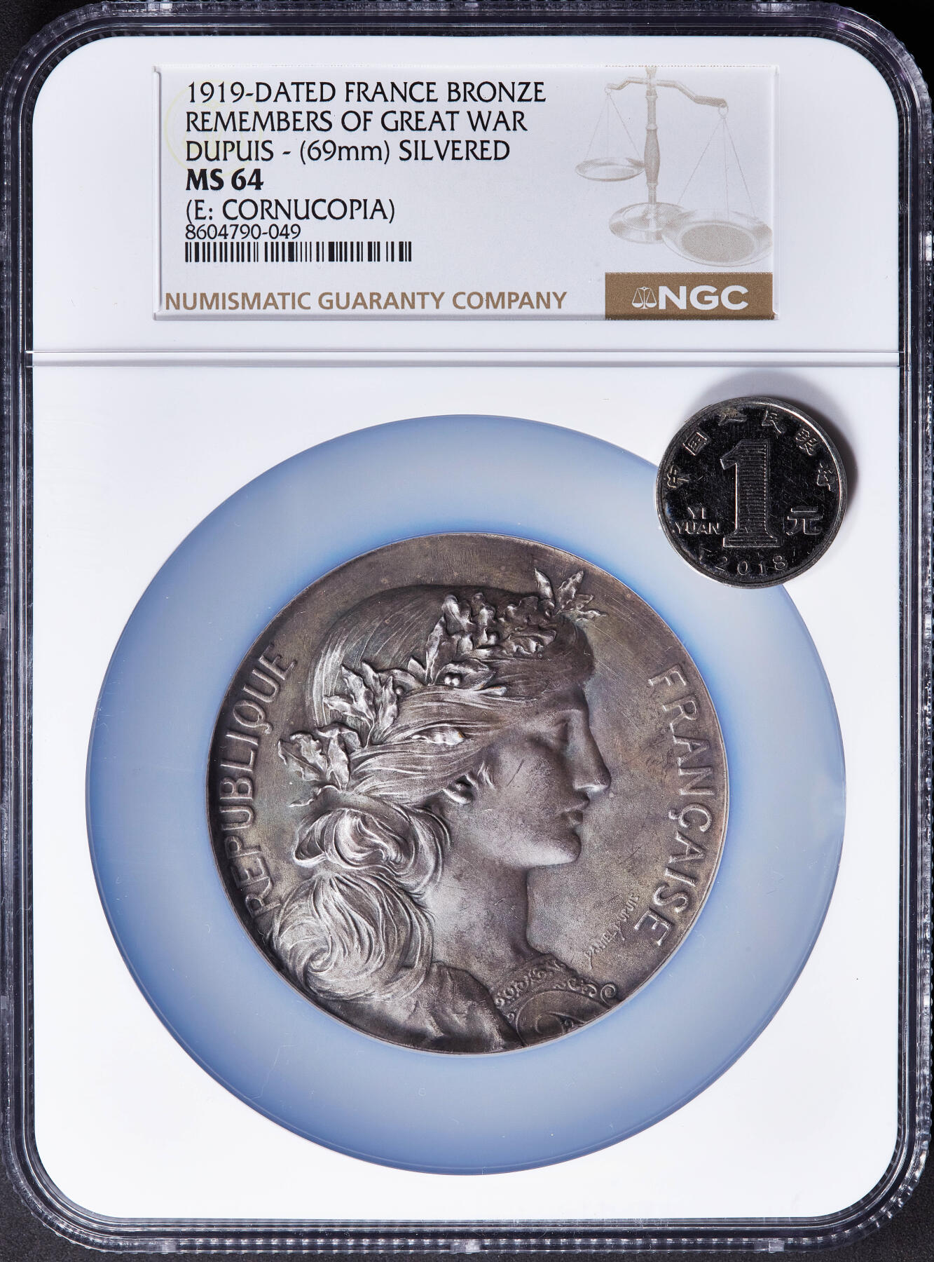 【俄甄集藏】2025年(045)12-03 星期三 晚 19:30 全场包邮 法国1919年玛丽安娜桂冠像纪念一战1914-1919结束镀银大铜章，NGC MS64，直径：69mm，丰饶角铭，原味老包浆，H·杜布瓦雕刻家作品
