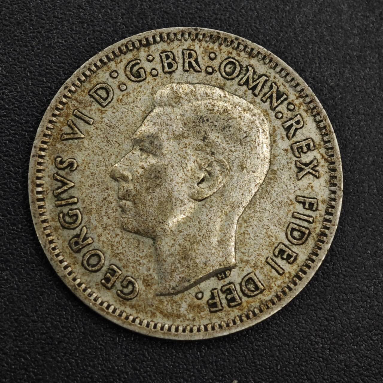 【淘币小摊】限时拍第八百一十二拍  小银币场  满百包邮可预留两周  周一统一发货  澳大利亚1951年乔治六世6便士银币