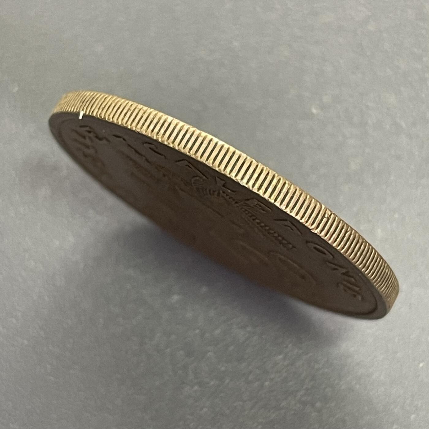 回流1130  法属新喀里多尼亚1976年100法郎青铜币30mm 卡纳克人传统茅屋